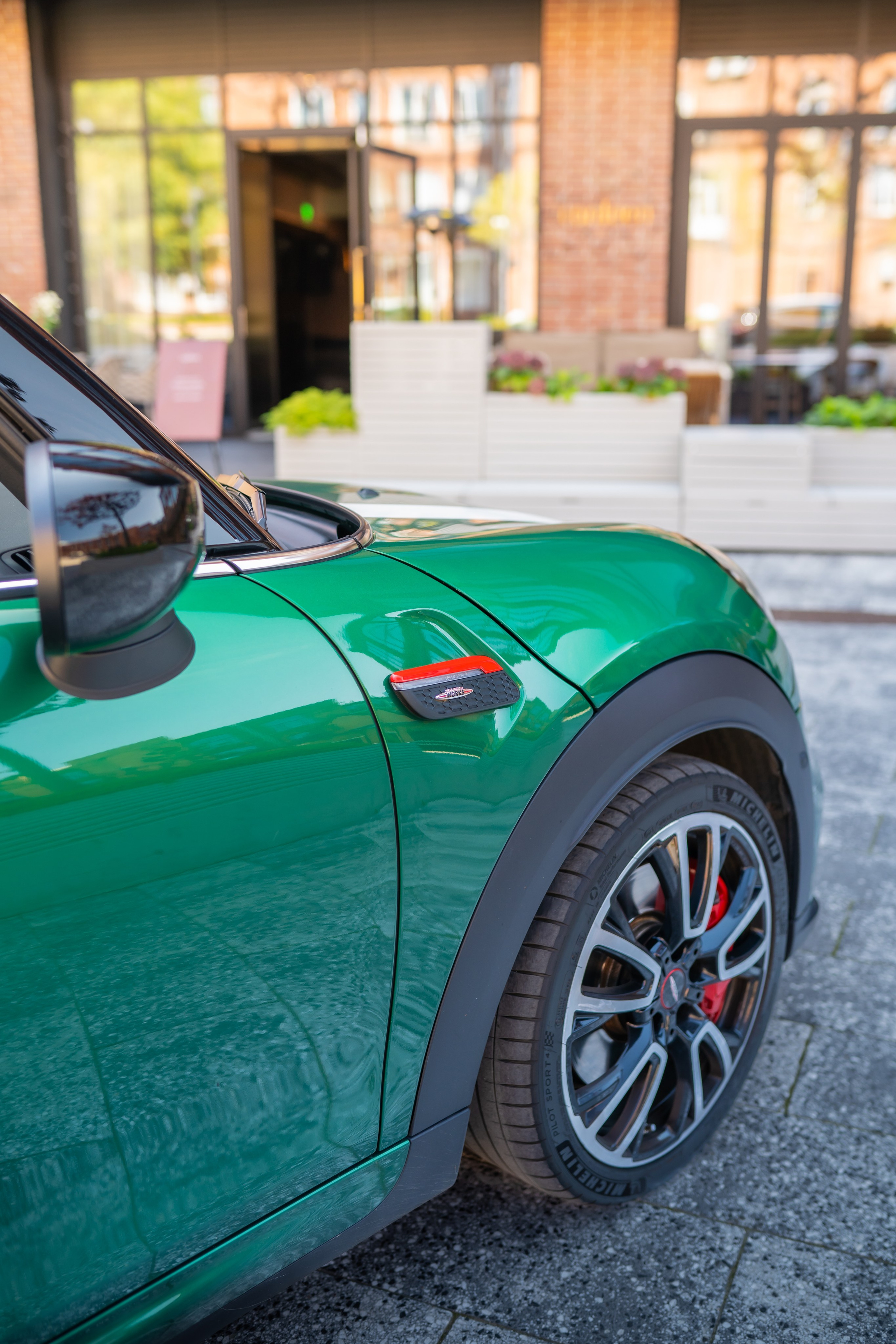 Mini Copper JCW Green. Mirllaev