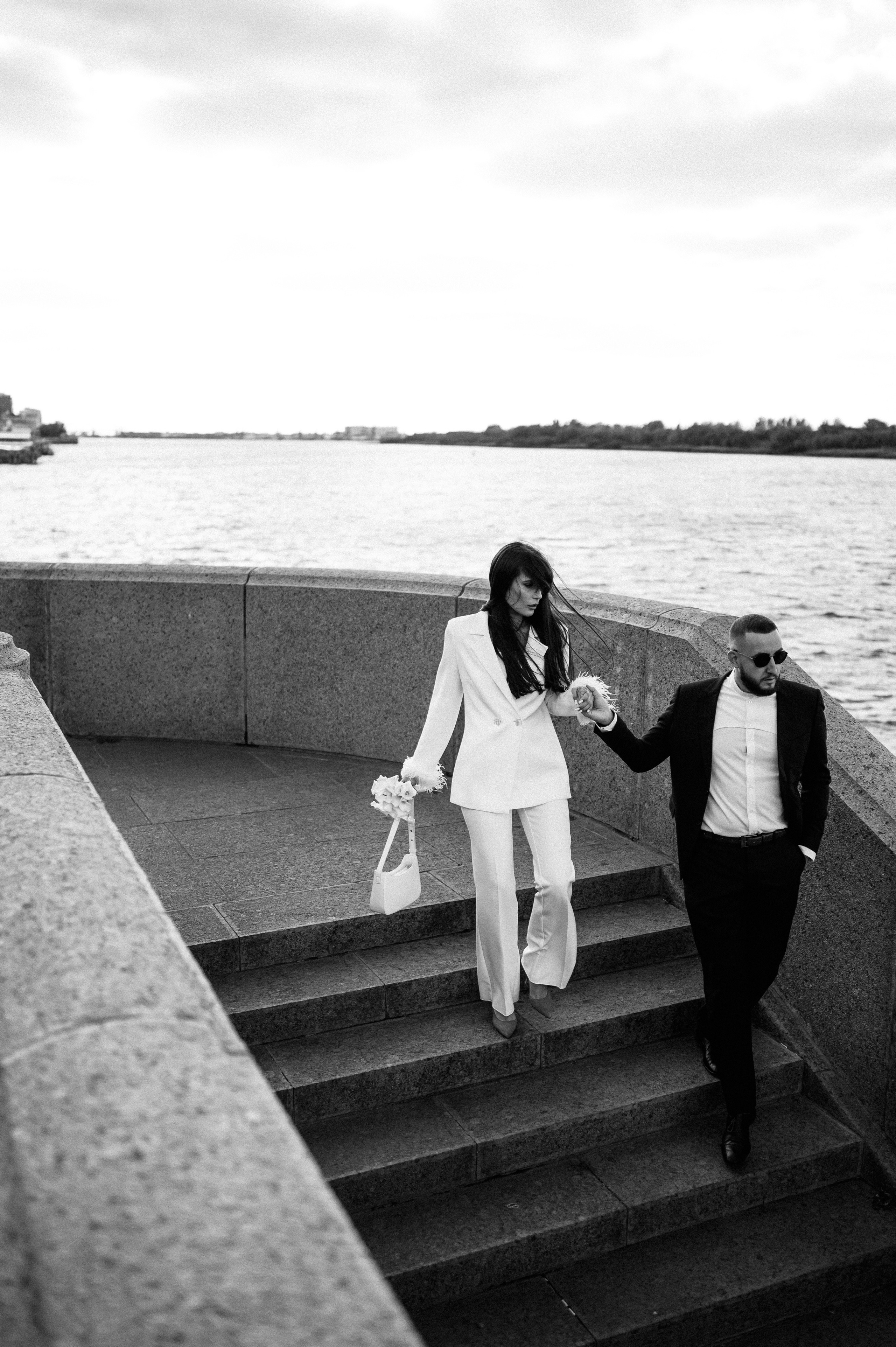 Astrakhan street wedding. Wedding photographer