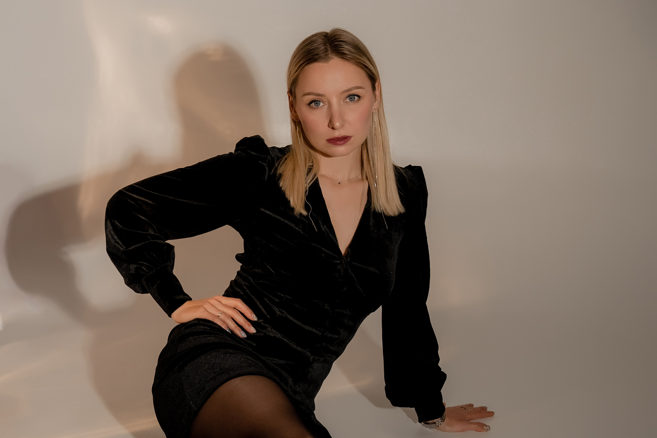 Фотосессия в студии «Классическая женственность». Портретный и свадебный фотограф Алла Карени Москва