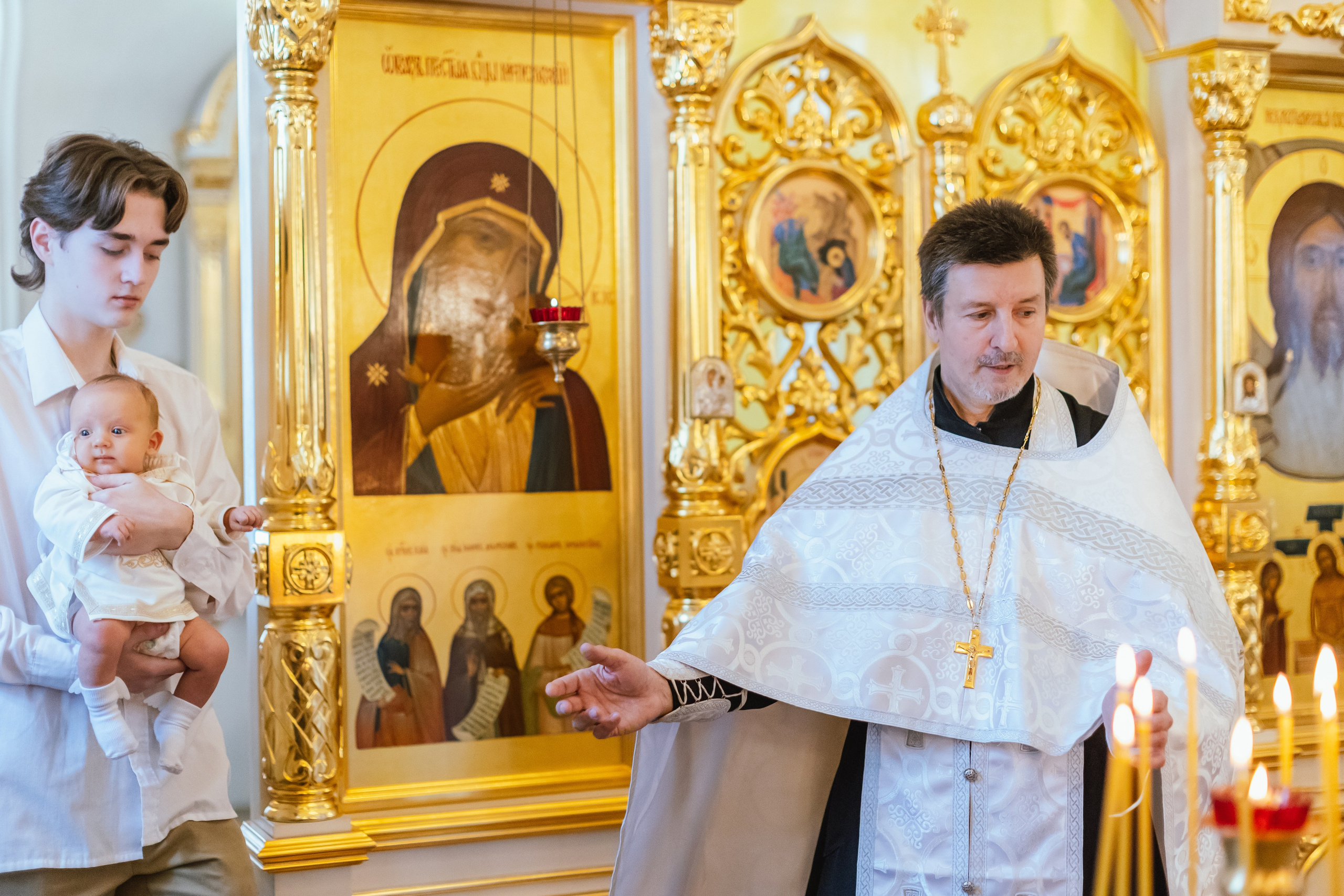 Фотосъемка крещения. Фото и видео Москва, Московский. Свадебный фотограф, видеограф, фотосессии, видеосъемка
