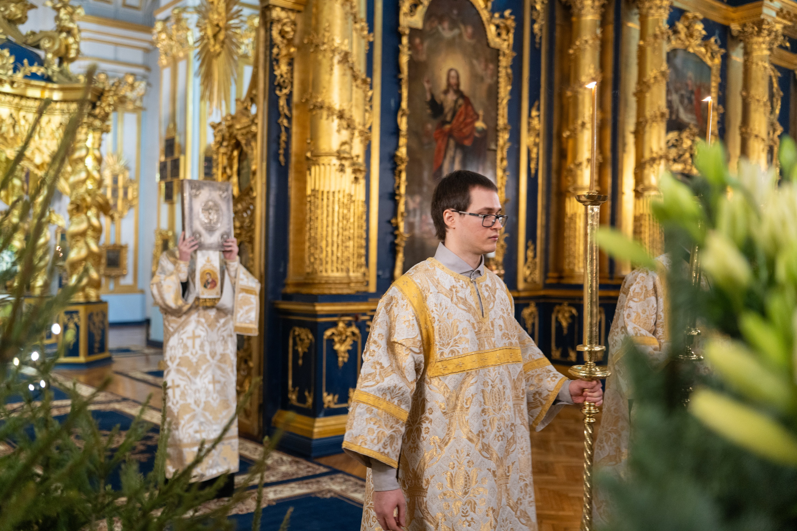 Праздничное бдение в Николо-Богоявленском морском соборе. НИКОЛО-БОГОЯВЛЕНСКИЙ МОРСКОЙ СОБОР