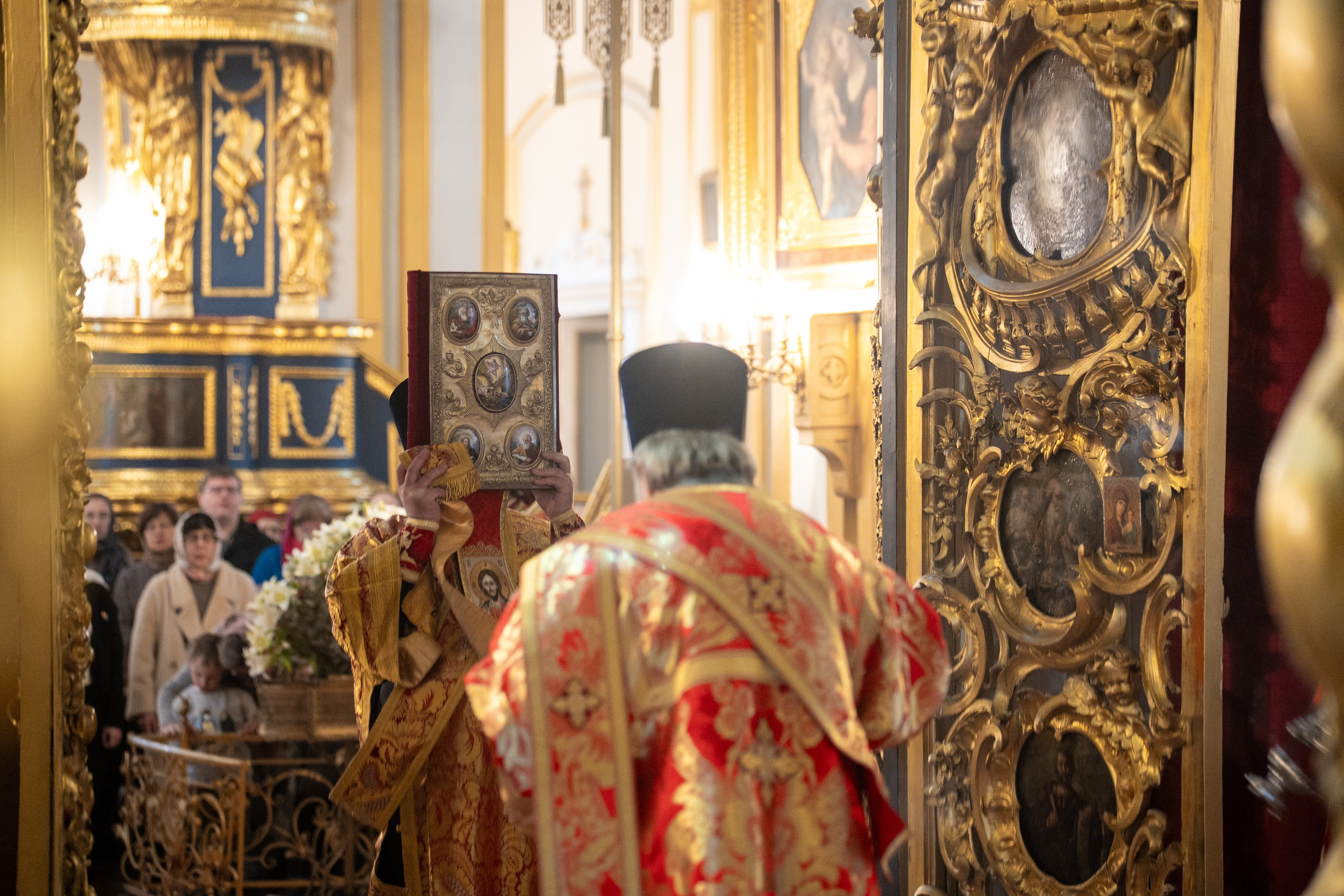 Неделя 3-я по Пасхе, святых жен-мироносиц. НИКОЛО-БОГОЯВЛЕНСКИЙ МОРСКОЙ СОБОР