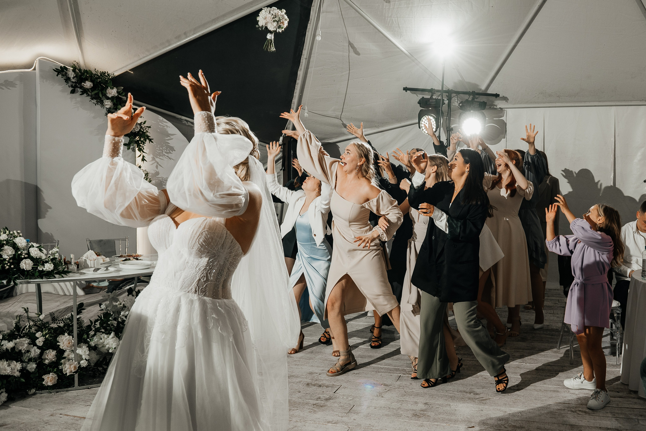 Свадебный фотограф в Екатеринбурге. Свадебная фотосъемка. Свадебный фотограф в Екатеринбурге