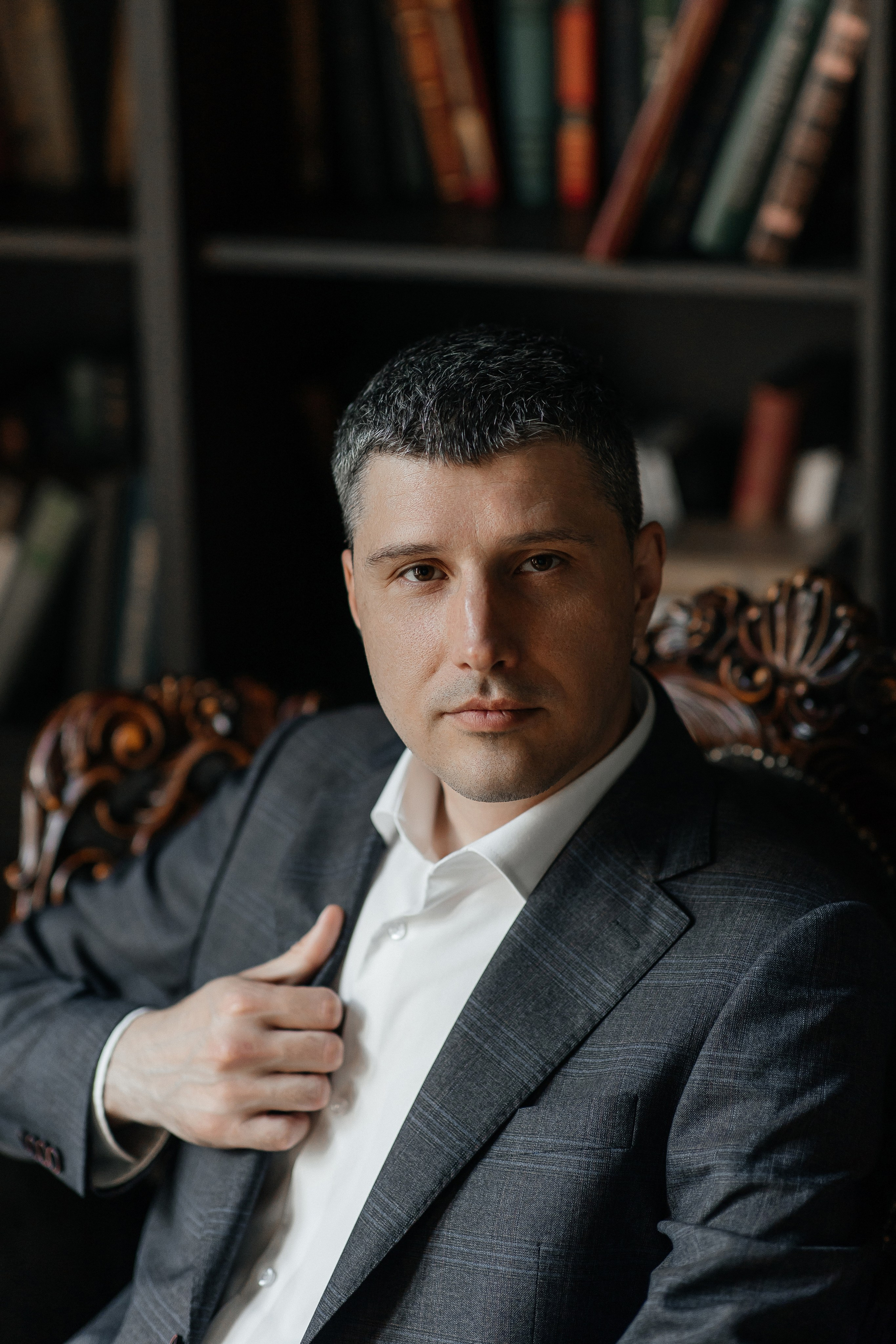 Свадебная фотосессия в Усадьбе в Москве. Свадебный фотограф в Москве Дарья Олендарёва