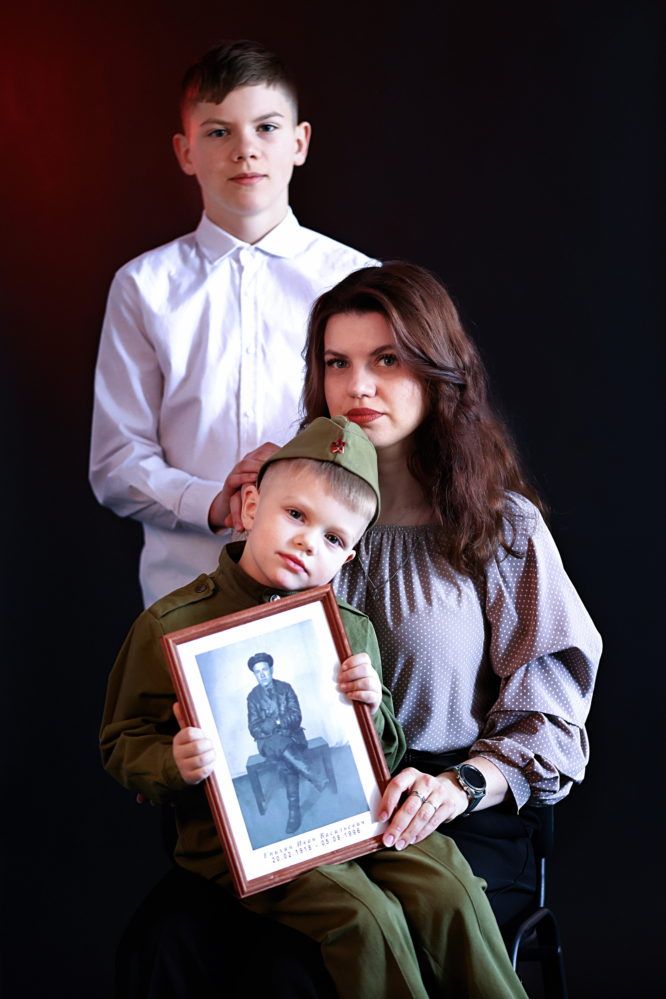 Всероссийский фотопроект «Китель Победы» г. Вилючинск. Ольга Смирнова юрист, фотограф