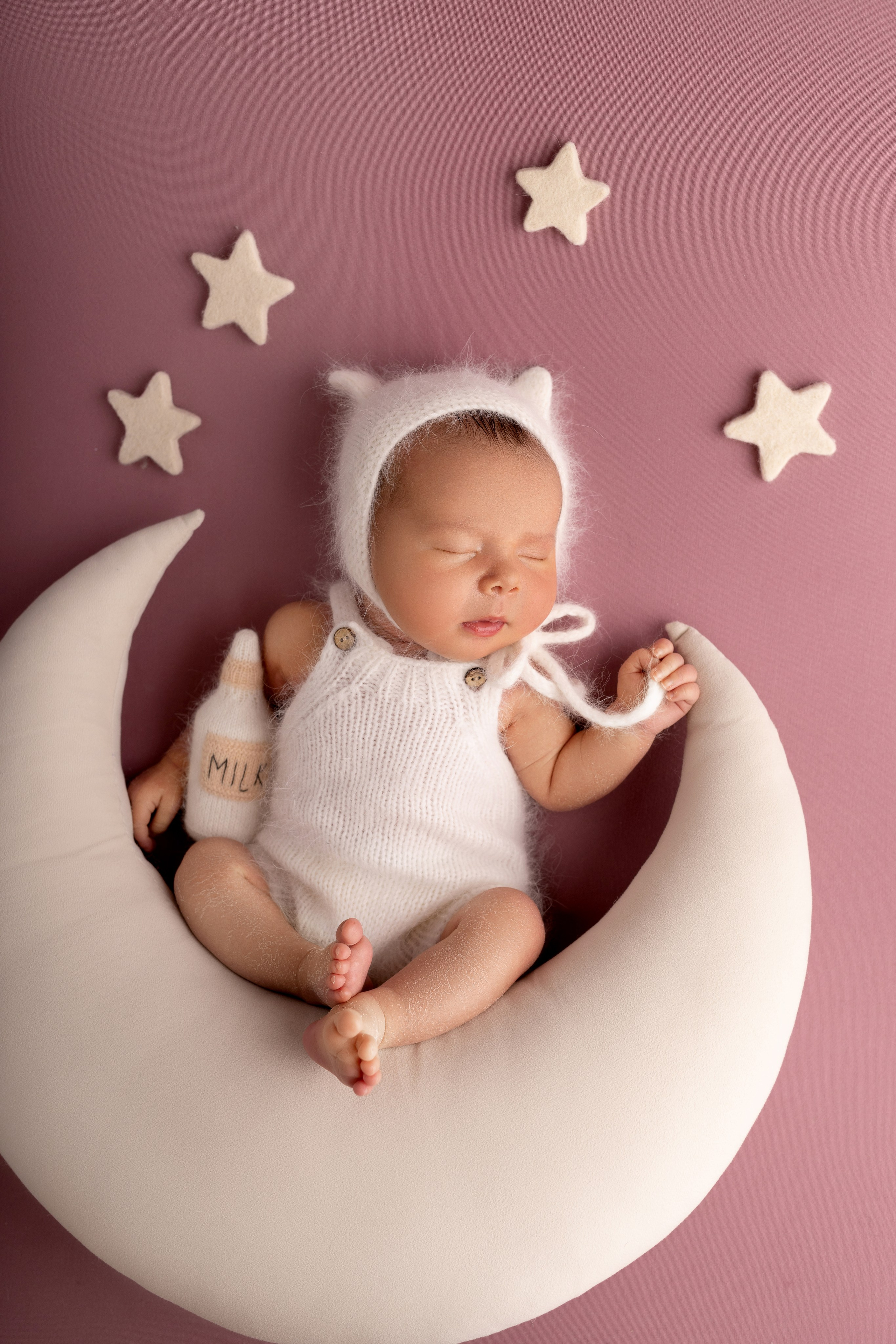 Классическая фотосессия малыша. Фотограф новорожденных малышей в Омске и Омской области Эльвира Камаева