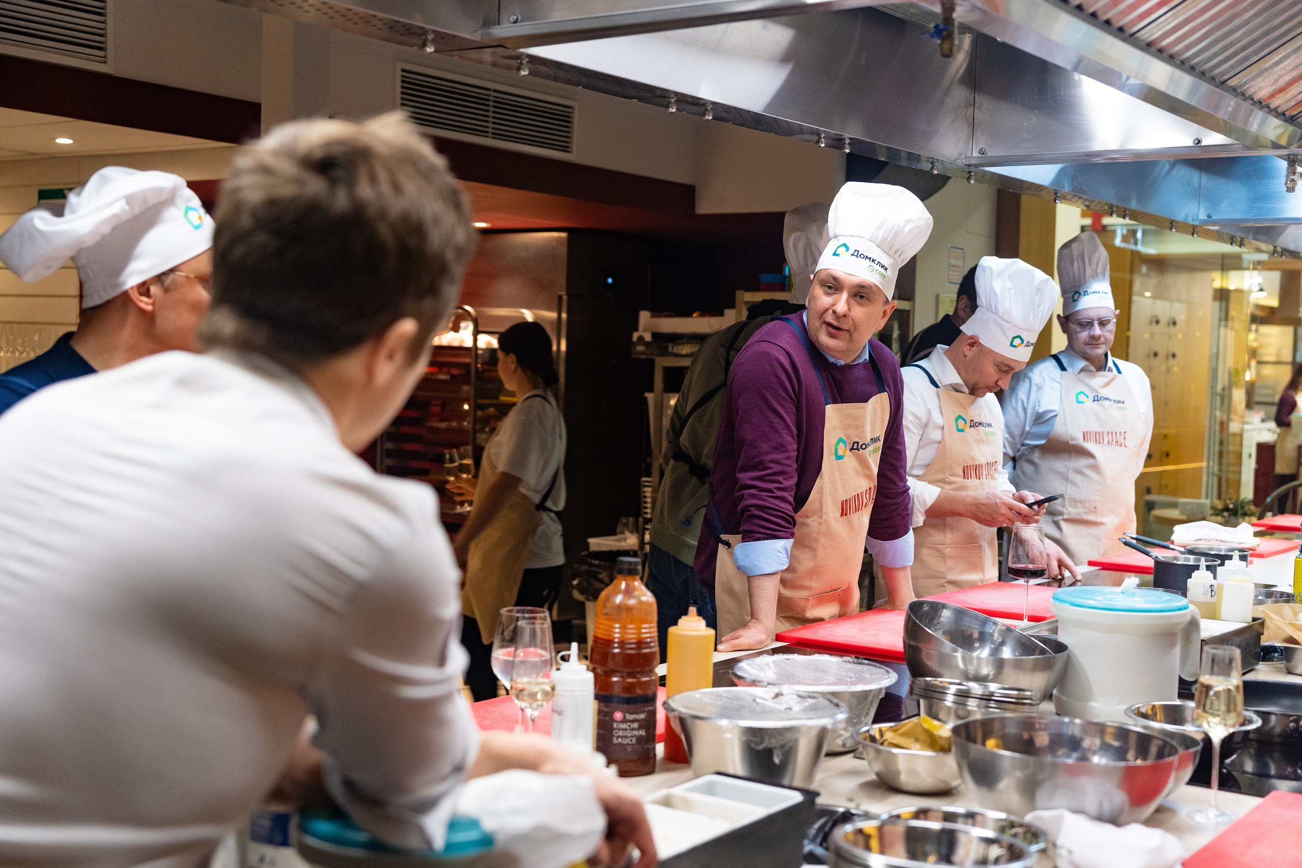 NOVIKOV SCHOOL — Умами зал. Фотограф Никита Комаров