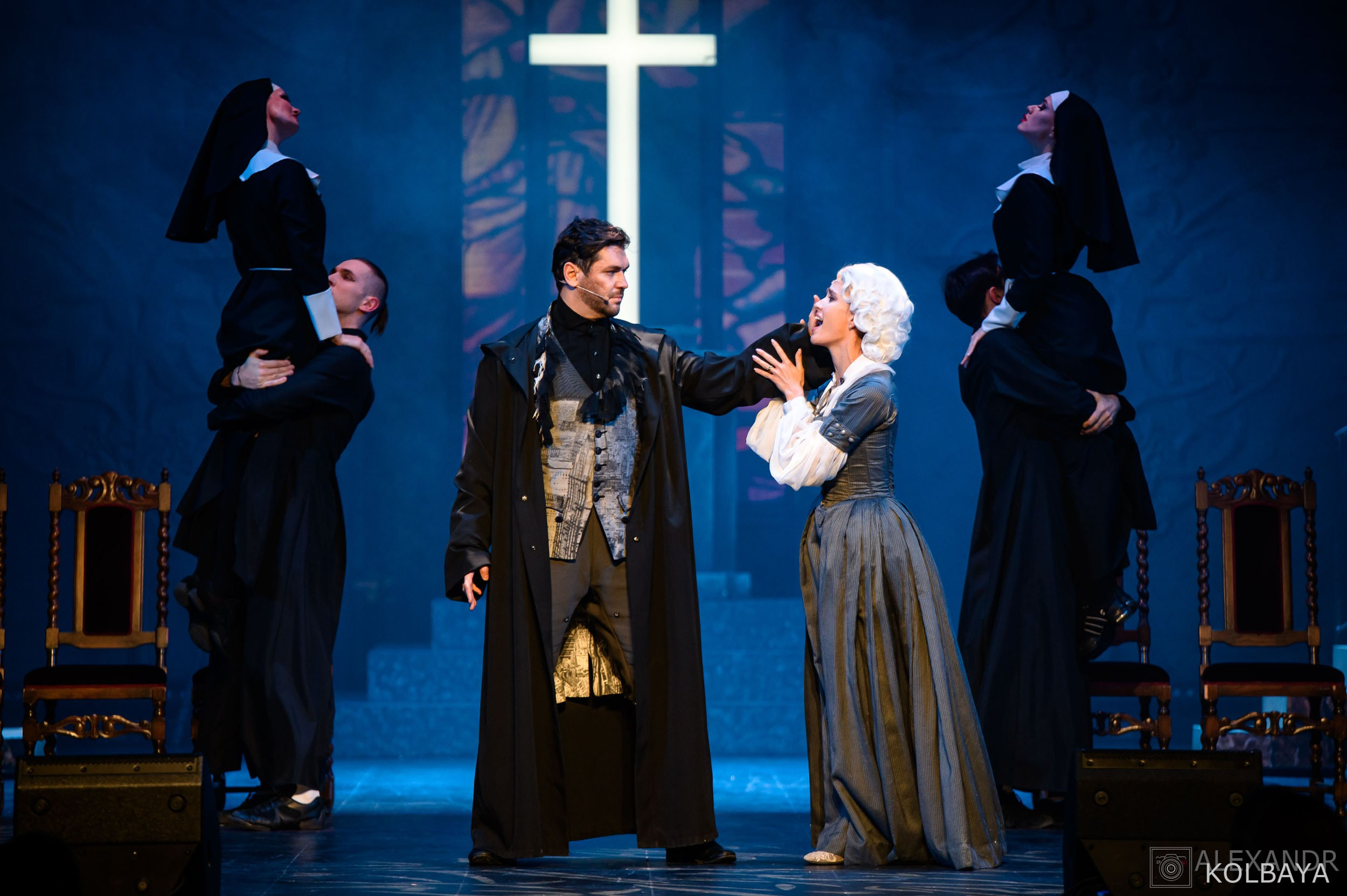 Опасные связи. Концертный и театральный репортажный фотограф в Москве Александр Колбая