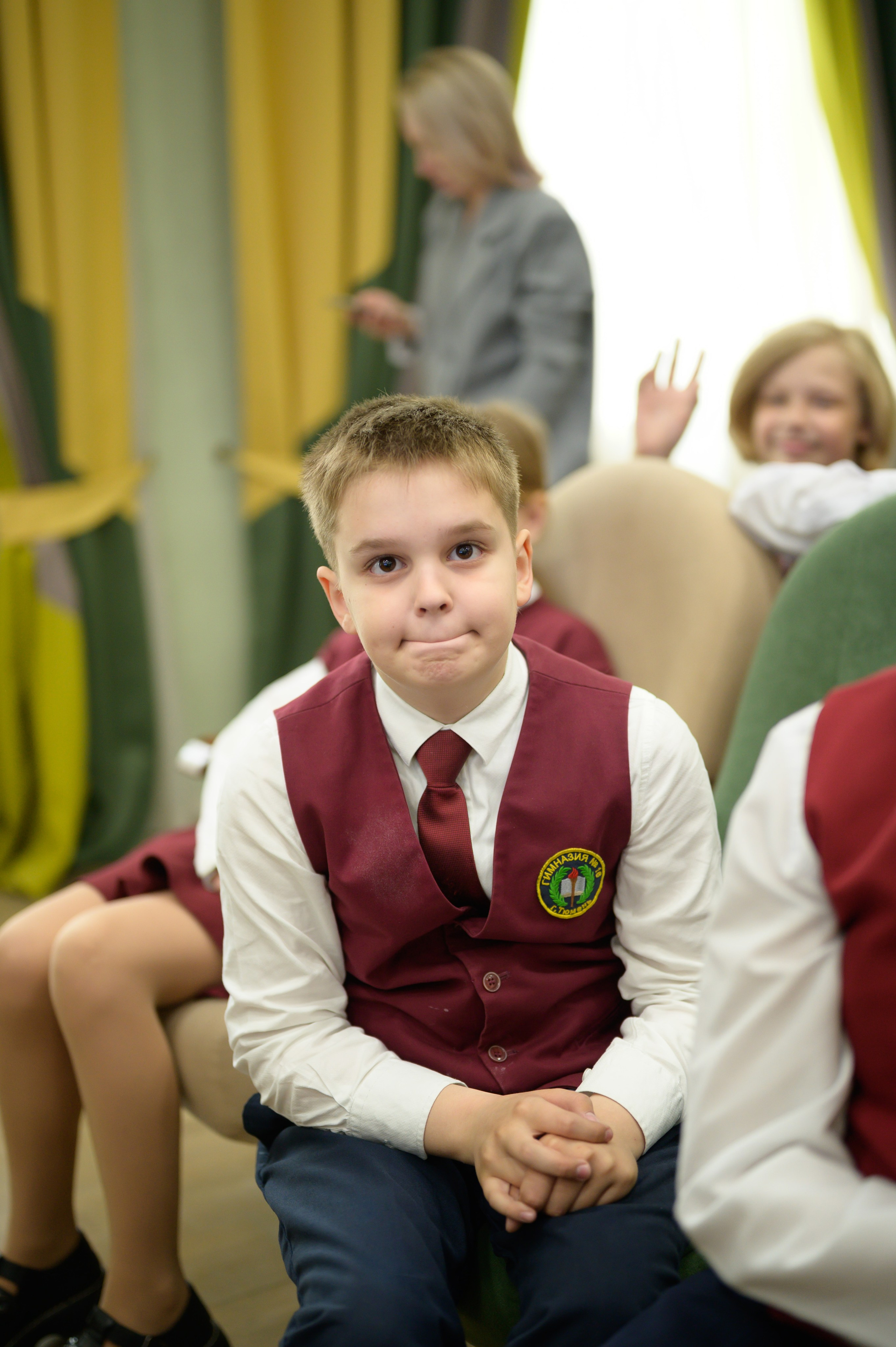 Выпускной 4Б гимназия № 16. Фотограф новорожденных, семейный детский в Тюмени Татьяна Морозова