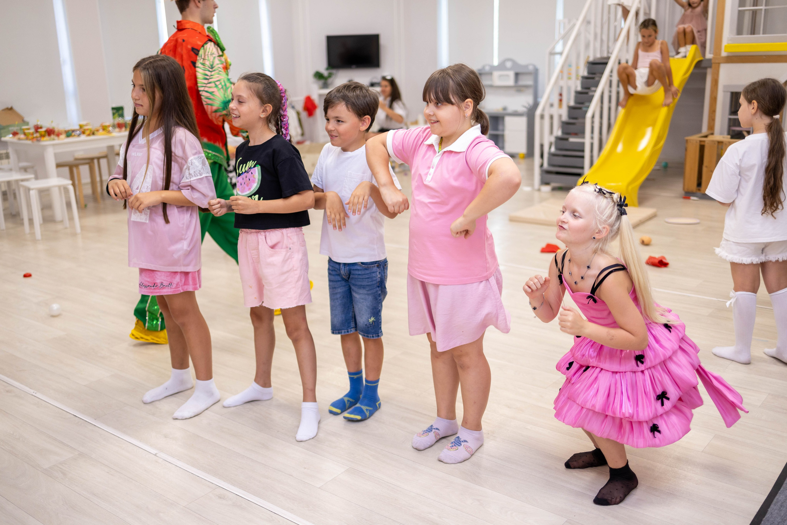 LoftKids. Свадебный и предметный фотограф Ренат Каламперов