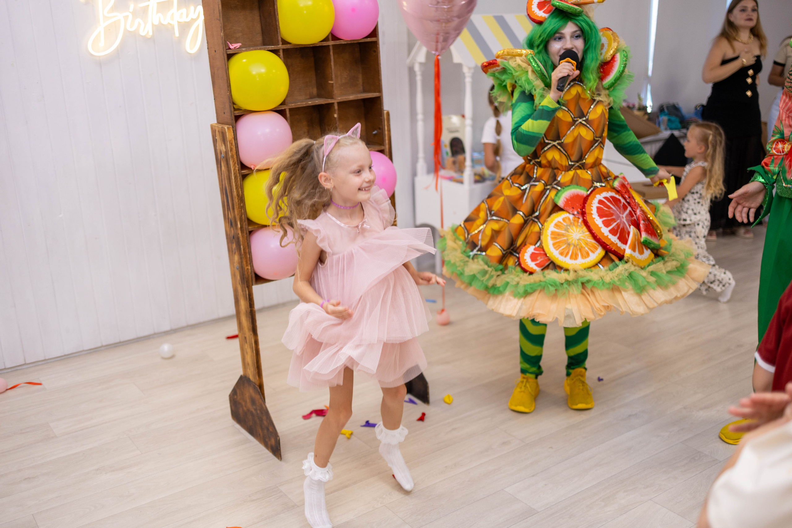 LoftKids. Свадебный и предметный фотограф Ренат Каламперов