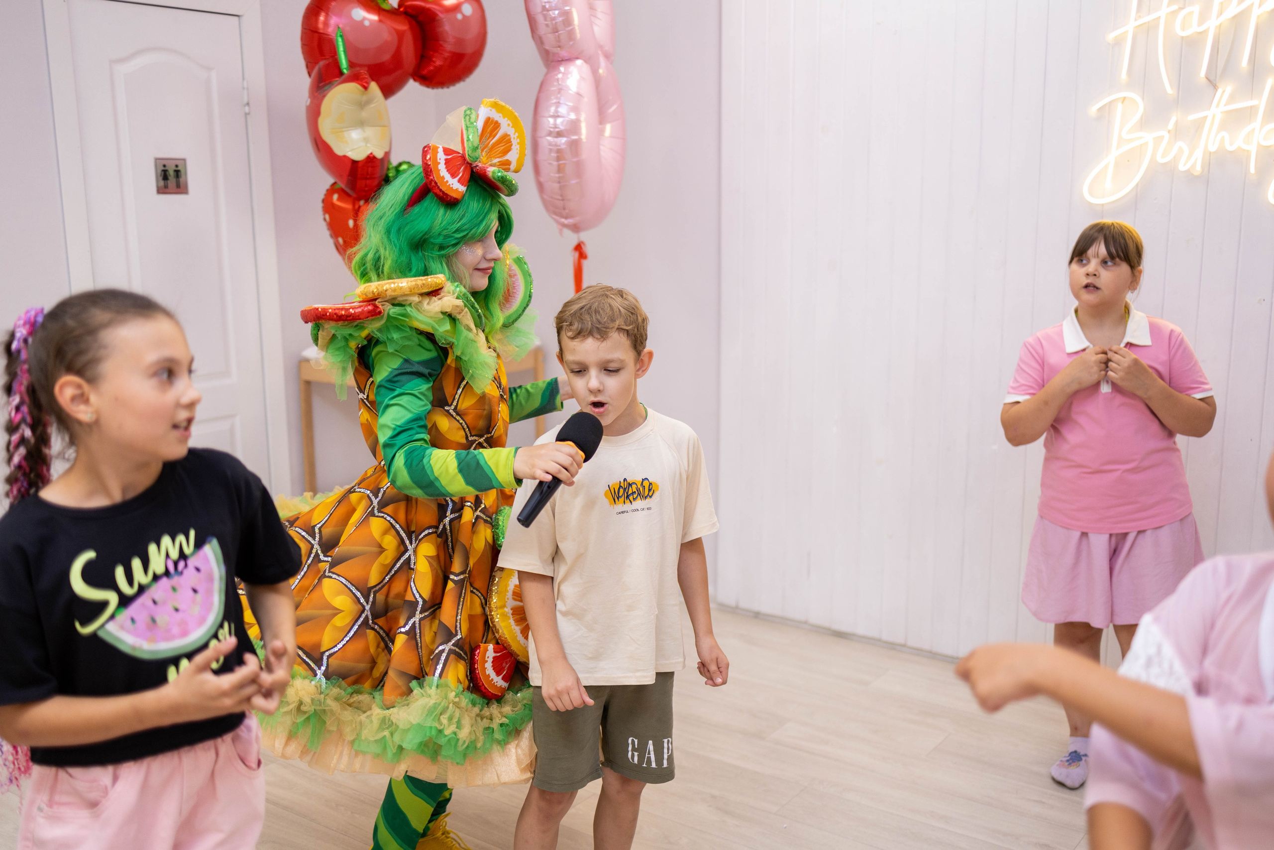 LoftKids. Свадебный и предметный фотограф Ренат Каламперов