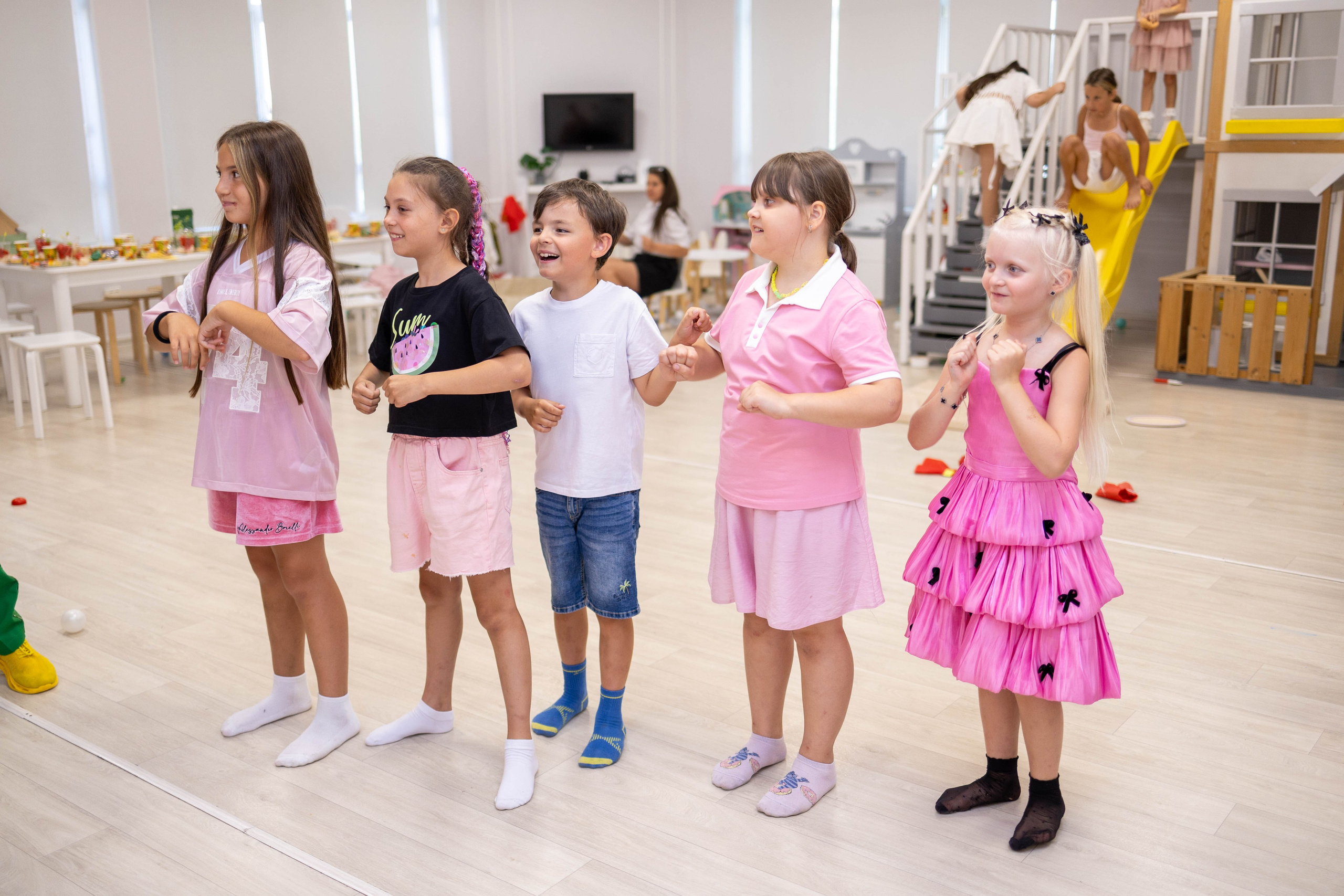 LoftKids. Свадебный и предметный фотограф Ренат Каламперов