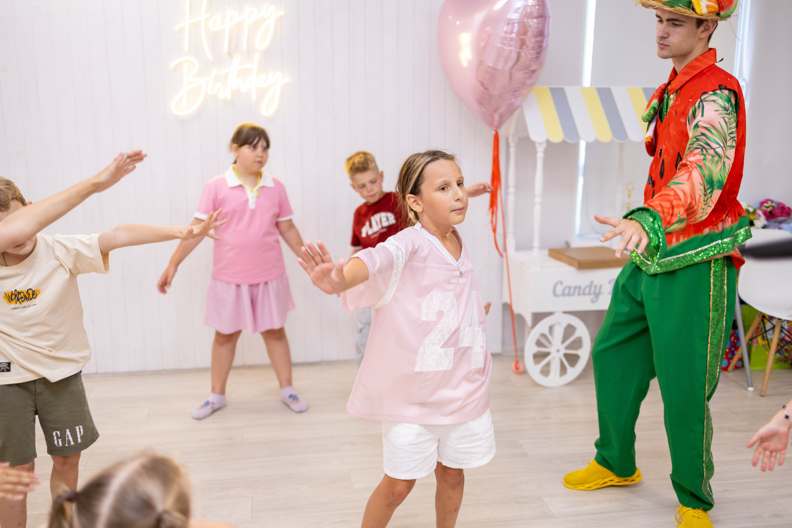 LoftKids. Свадебный и предметный фотограф Ренат Каламперов