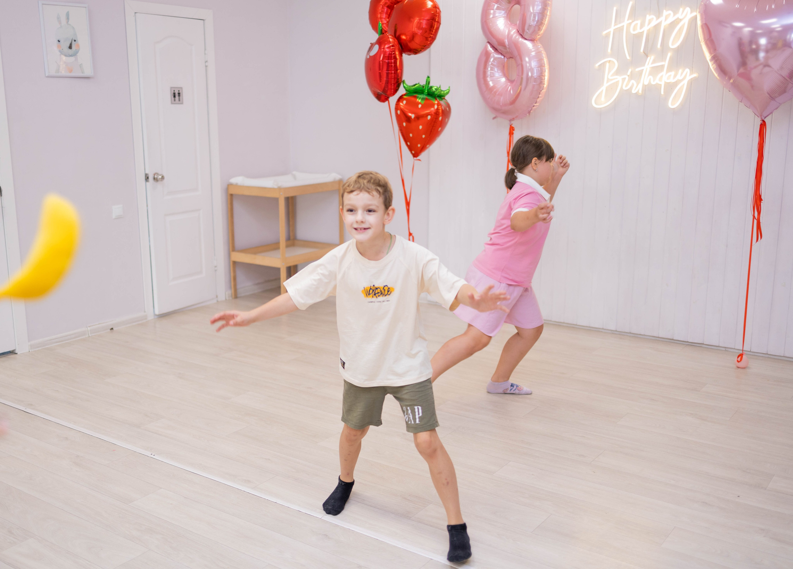 LoftKids. Свадебный и предметный фотограф Ренат Каламперов