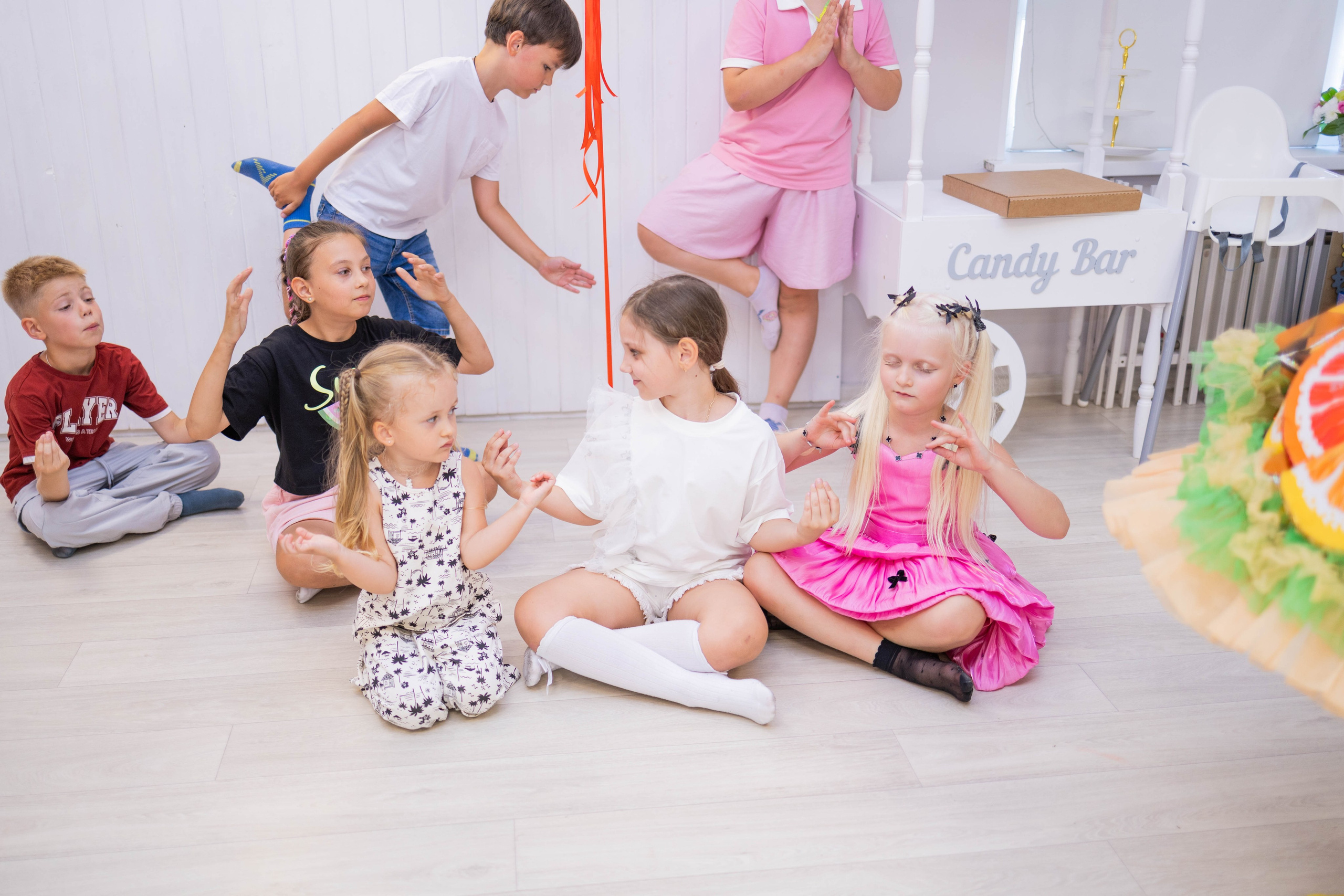 LoftKids. Свадебный и предметный фотограф Ренат Каламперов