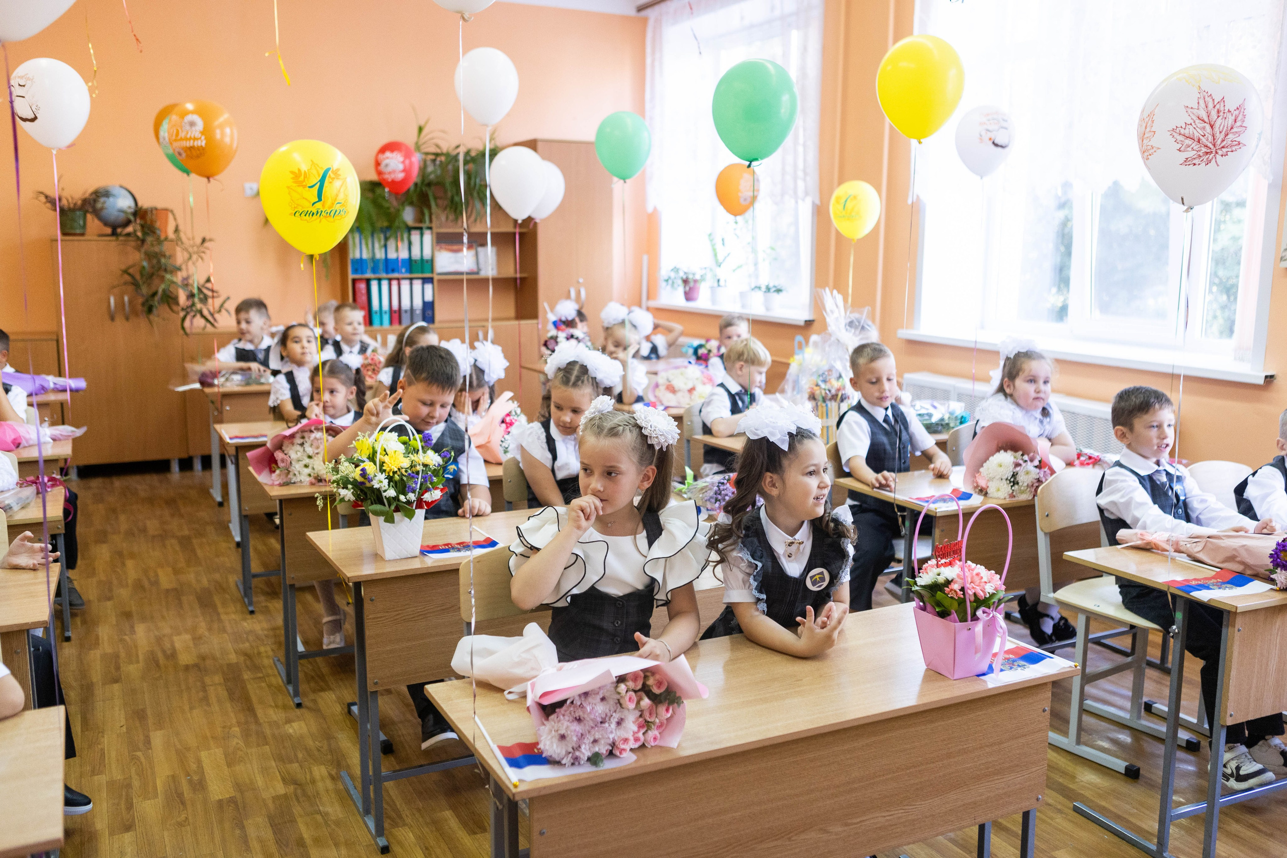 1 Сентября. Свадебный и предметный фотограф Ренат Каламперов