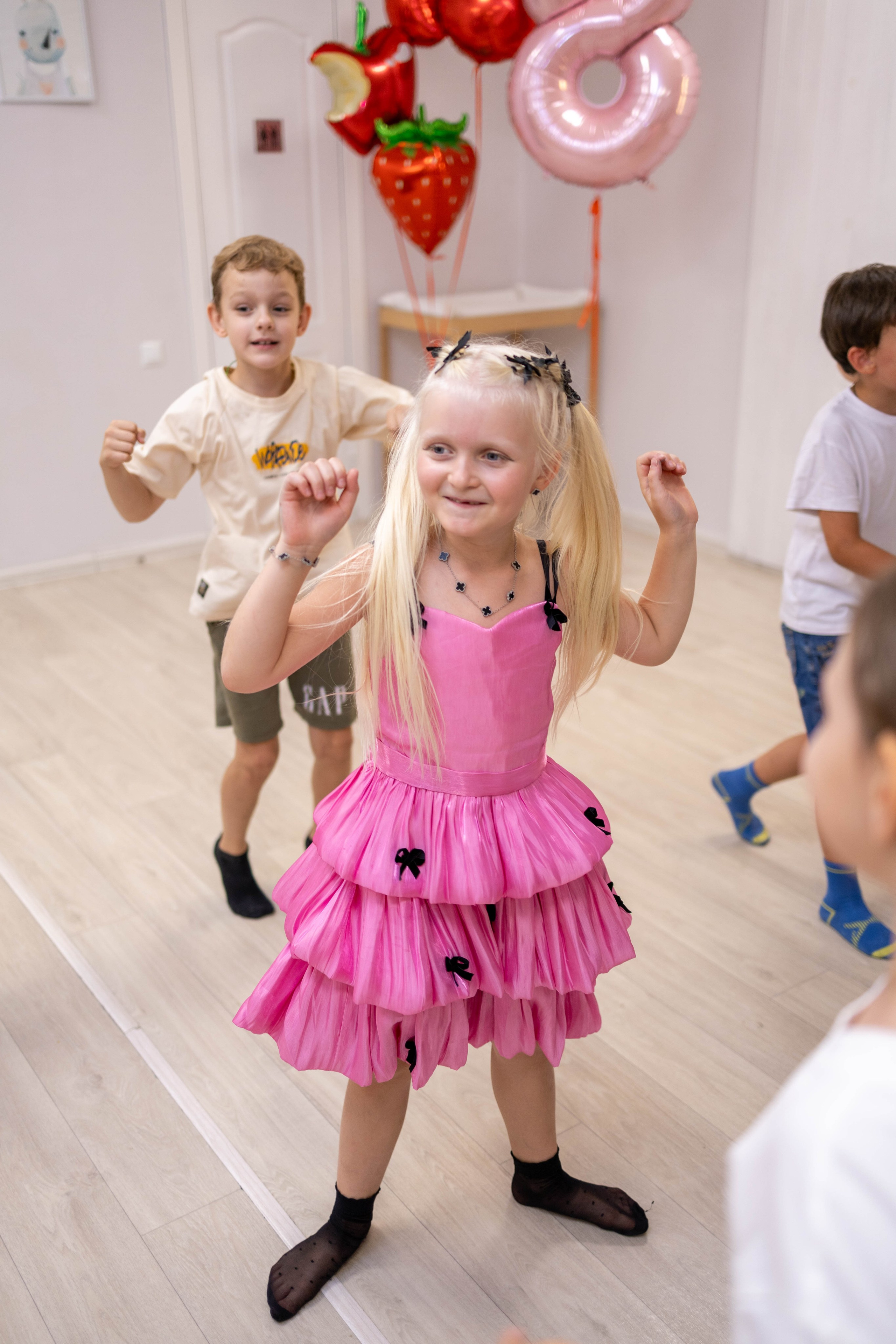 LoftKids. Свадебный и предметный фотограф Ренат Каламперов
