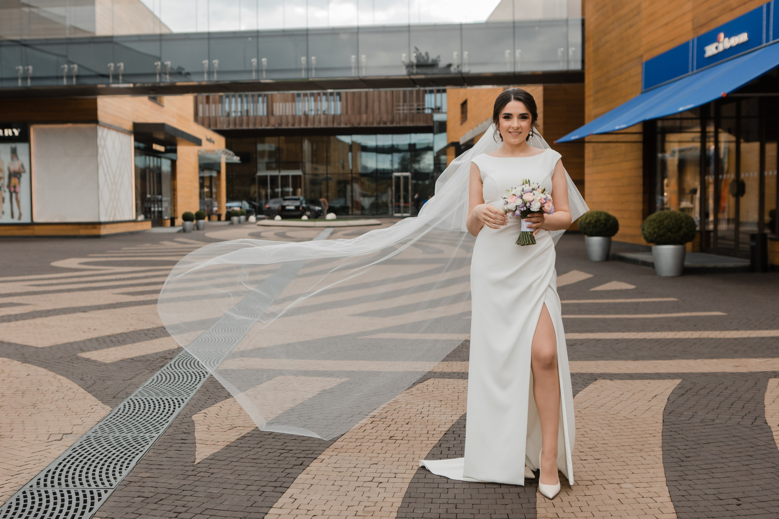 Свадьба в Барвихе.  Фото на свадьбу в Барвихе. Загс в Барвихе. Подать заявление в Барвихе. Московский областной загс барвиха. Барвиха village загс