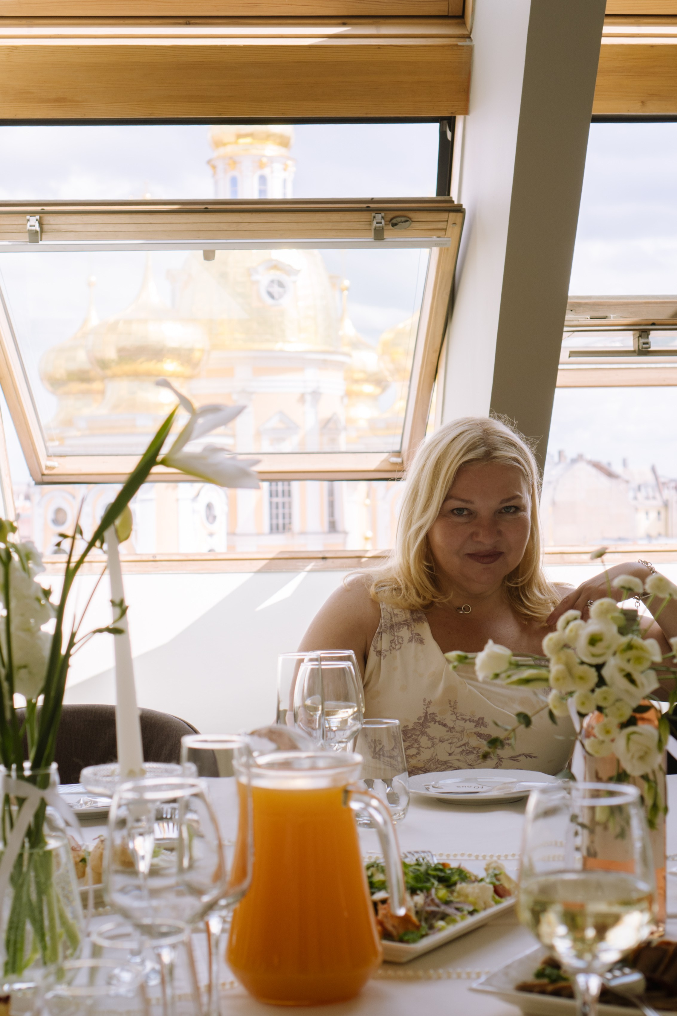 СВАДЕБНЫЙ БАНКЕТ НА ВЛАДИМИРСКОЙ В САНКТ-ПЕТЕРБУРГЕ (КАМЕРНАЯ СВАДЬБА). Профессиональный фотограф, Санкт-Петербург — Виктория Богомолова