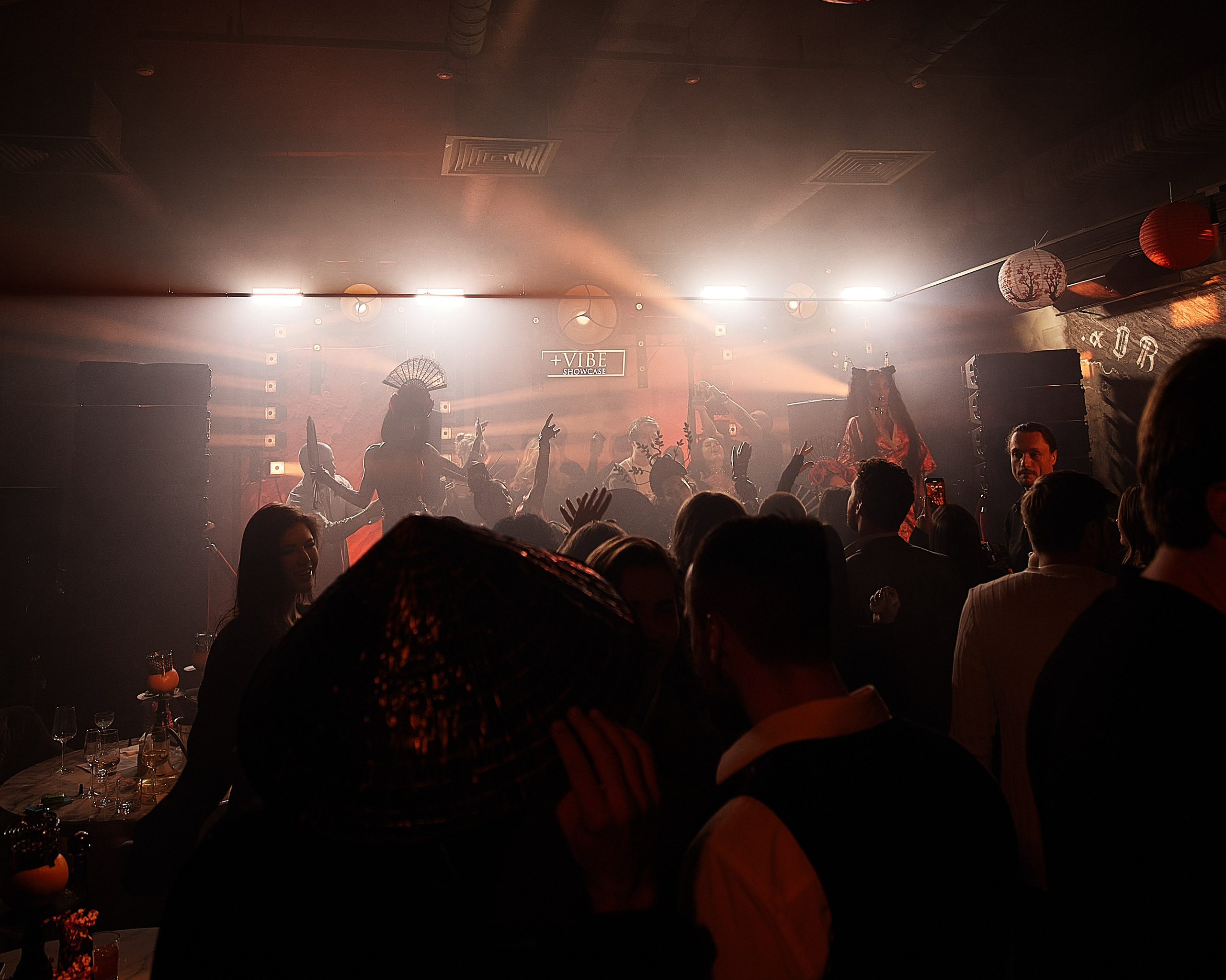 PLUS VIBE Party. Репортажный фотограф в Москве Дмитрий Масленников