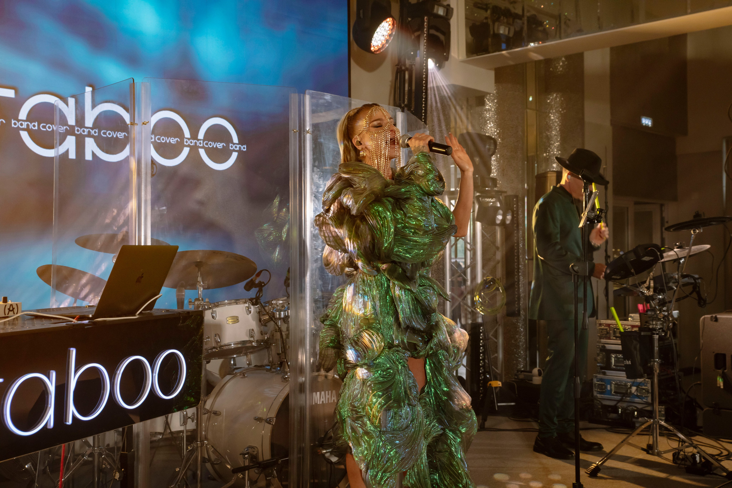 Свидание с La Riva Hall event space. Фотограф в Москве Яна Полосина