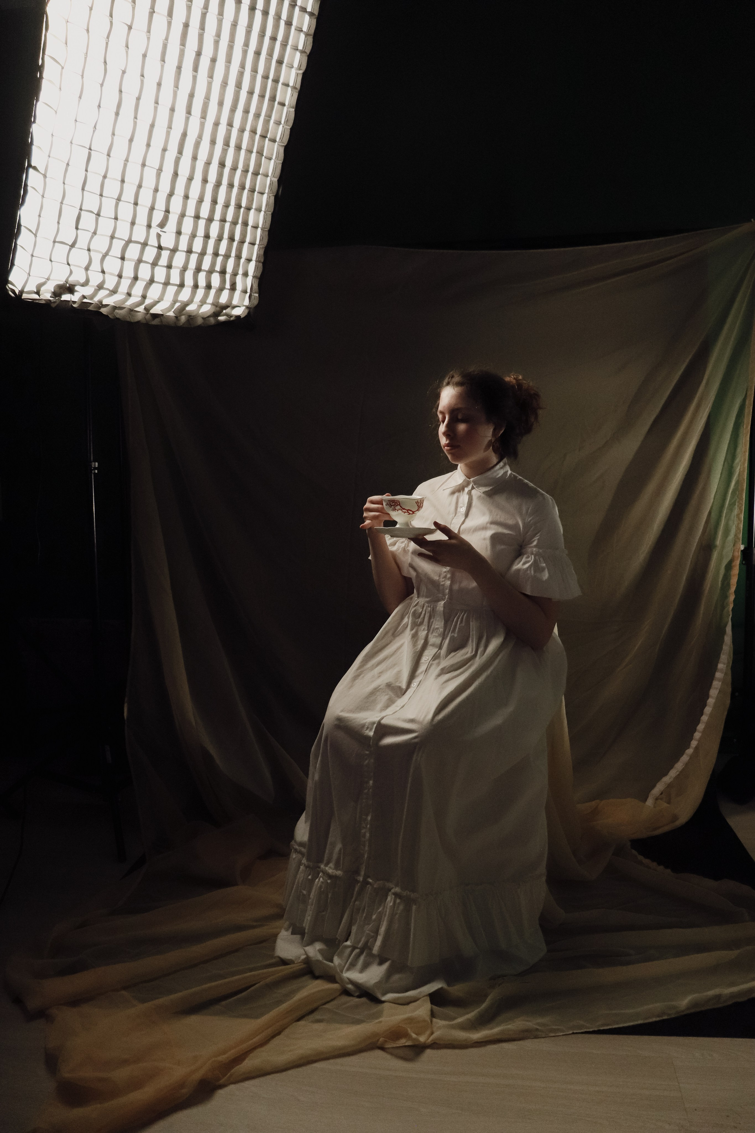 Арина и виноград. Ивентный фотограф в Санкт-Петербурге Олег Комков