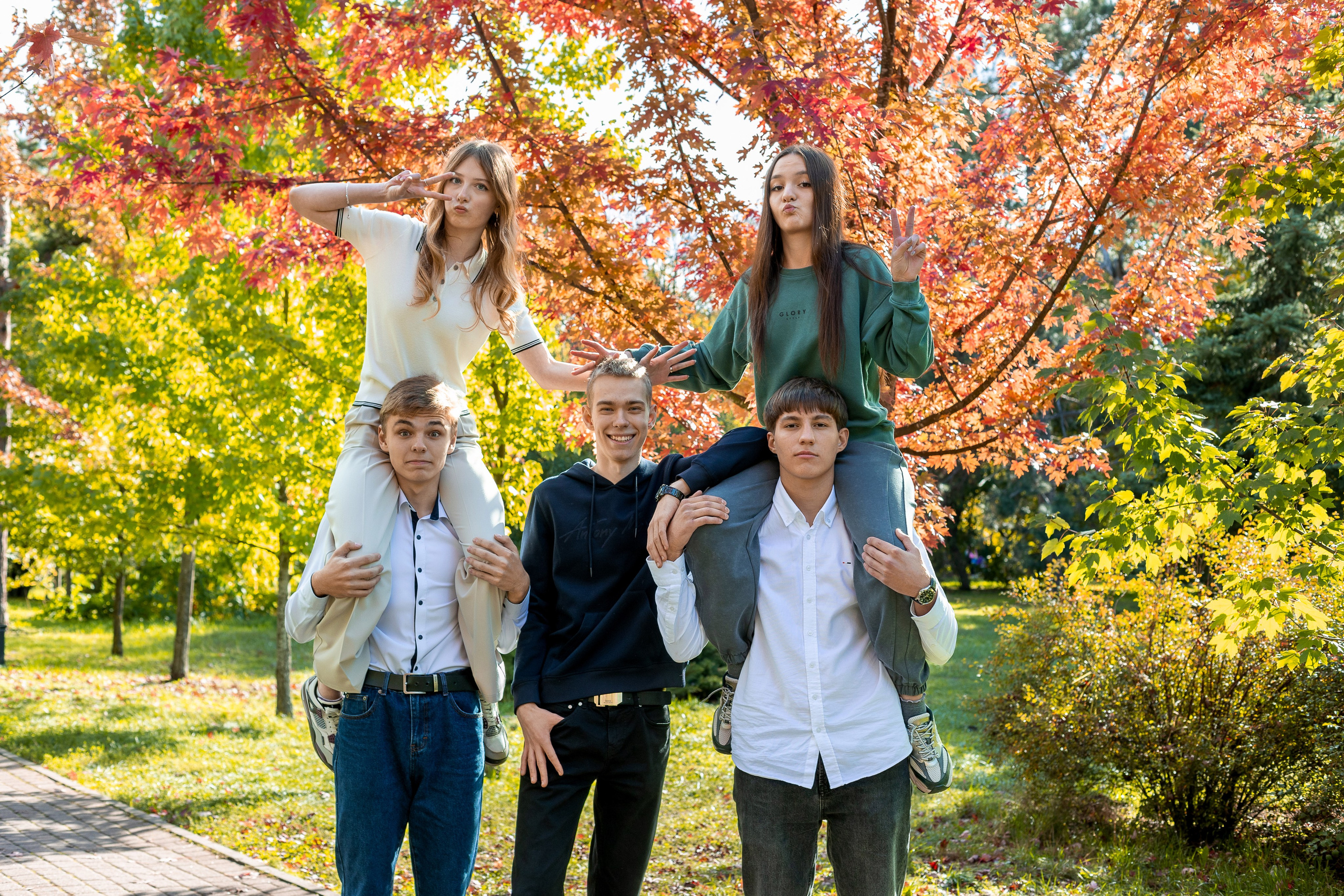 На улице. Выпускные альбомы Майкоп, Краснодар Елена Золотарева