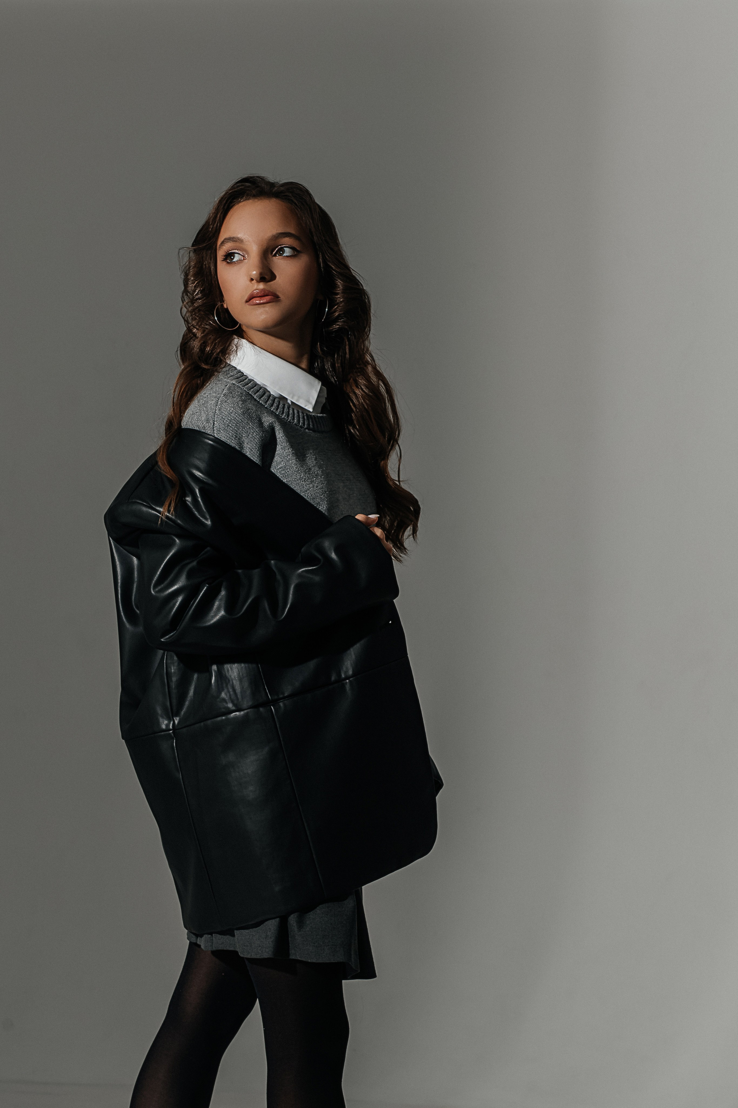 Женский портрет. женская фотосессия в иркутске. студийная фотосессия иркутск. Фотограф. женский фотограф. Фотографирую девушек в студии. 