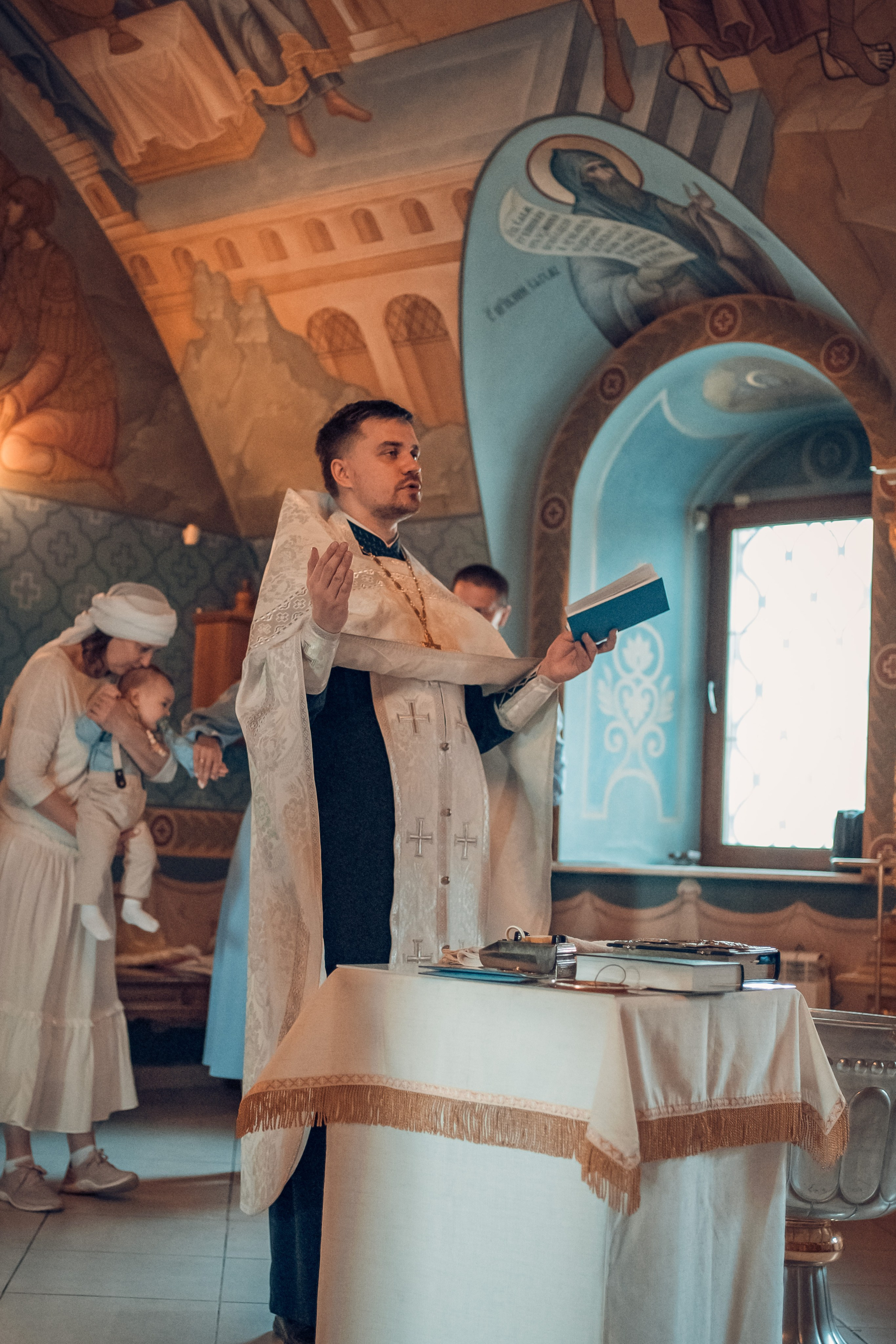 Крещение Михаила, Свято-Троицкий кафедральный собор, г. Саратов. Семейный фотограф в Саратове