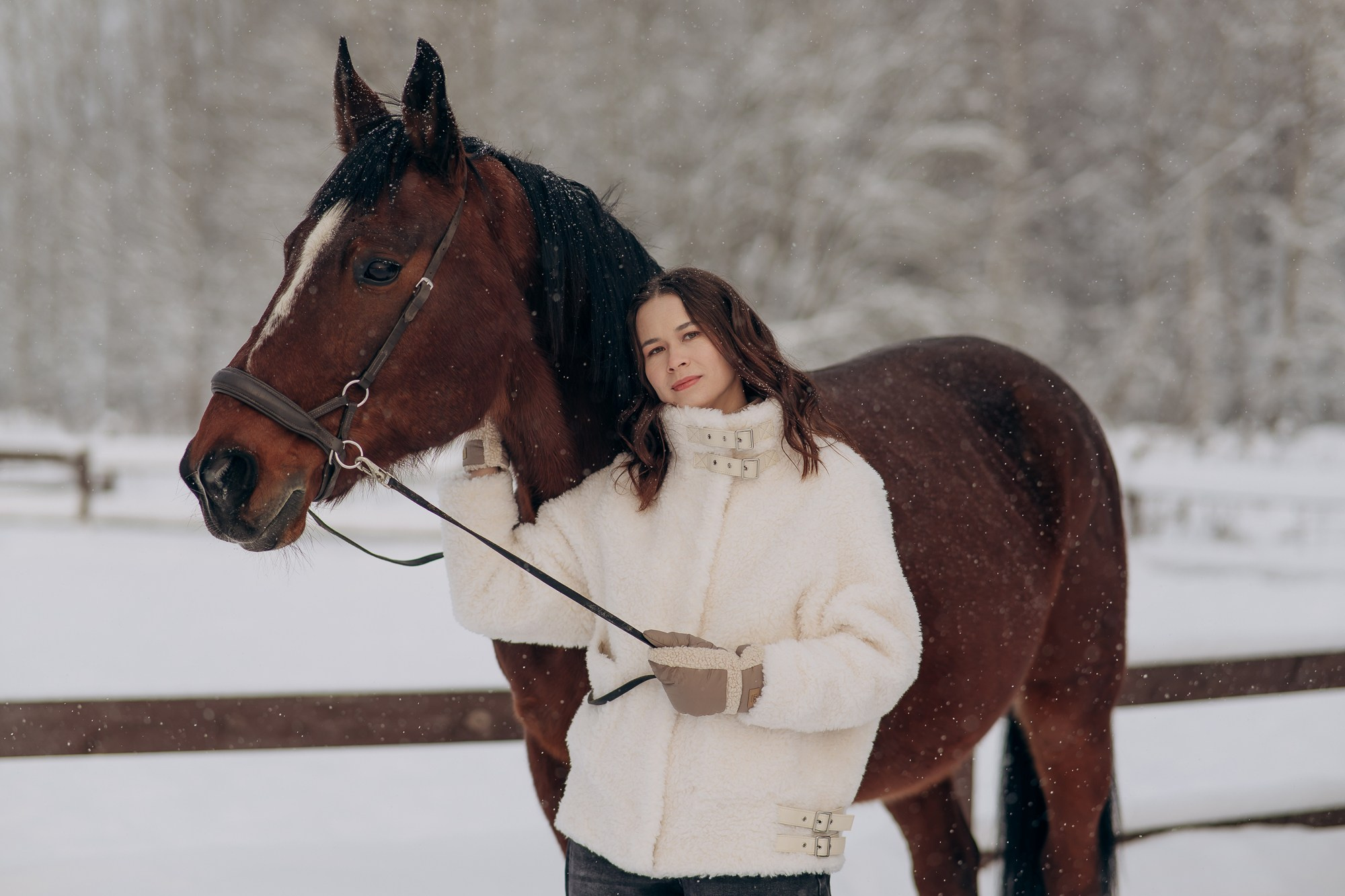 Фотосессия девушки с лошадью. Свадебный и репортажный фотограф в Ярославле Евгений Сальников