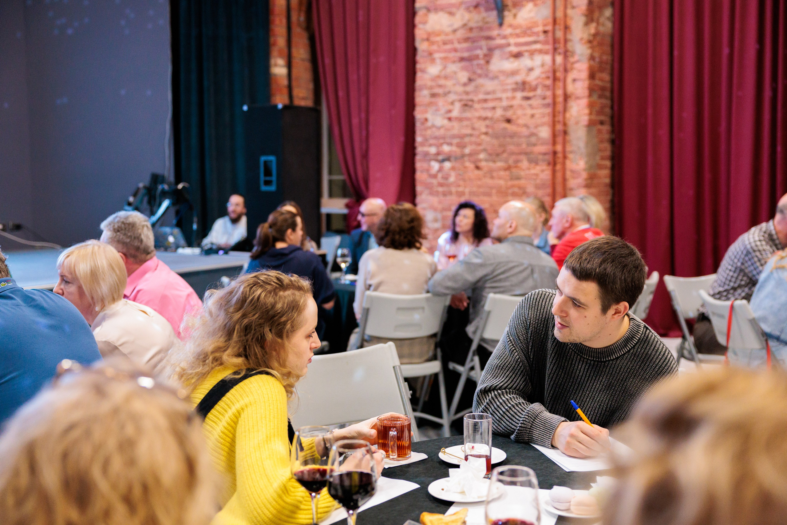 Корпоративный квиз. Репортажный фотограф Санкт-Петербург | Роман Карбышев