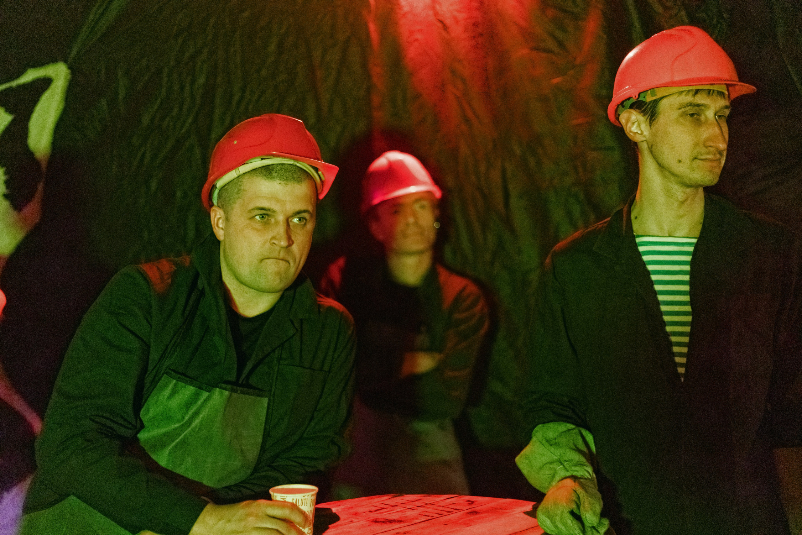 Бэкстейдж со съёмок фильма «Третья смена». Фотограф Александр Закадычный | Таганрог