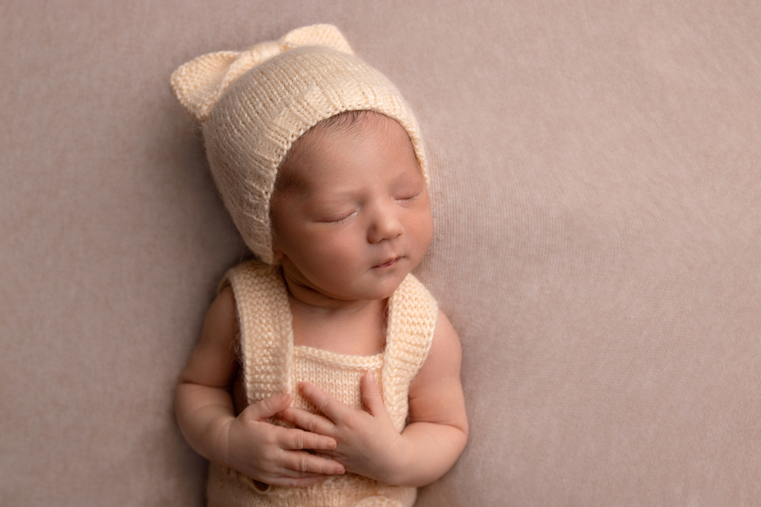 Ньюборн. Фотограф новорожденных Оренбург и свадебный фотограф Оренбург