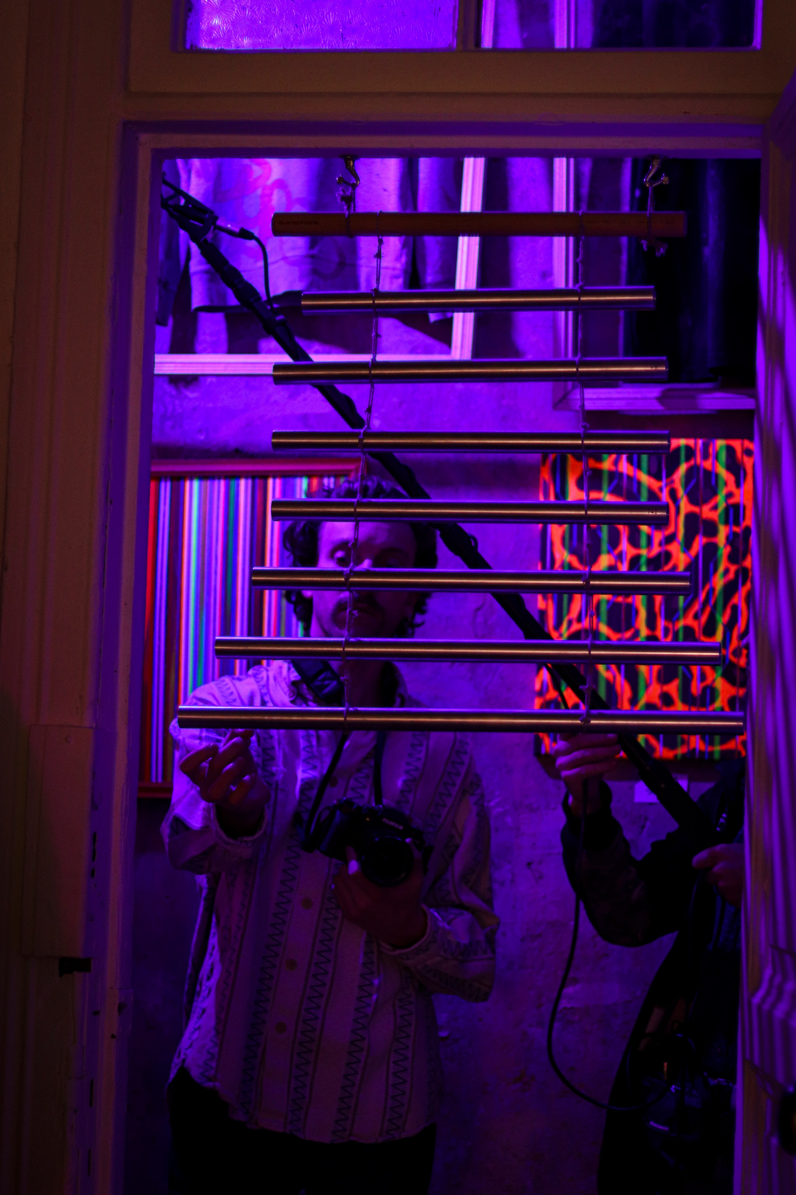 Выставка Алима Юсупова в квартире «Мира». Ивентный фотограф в Санкт-Петербурге Олег Комков