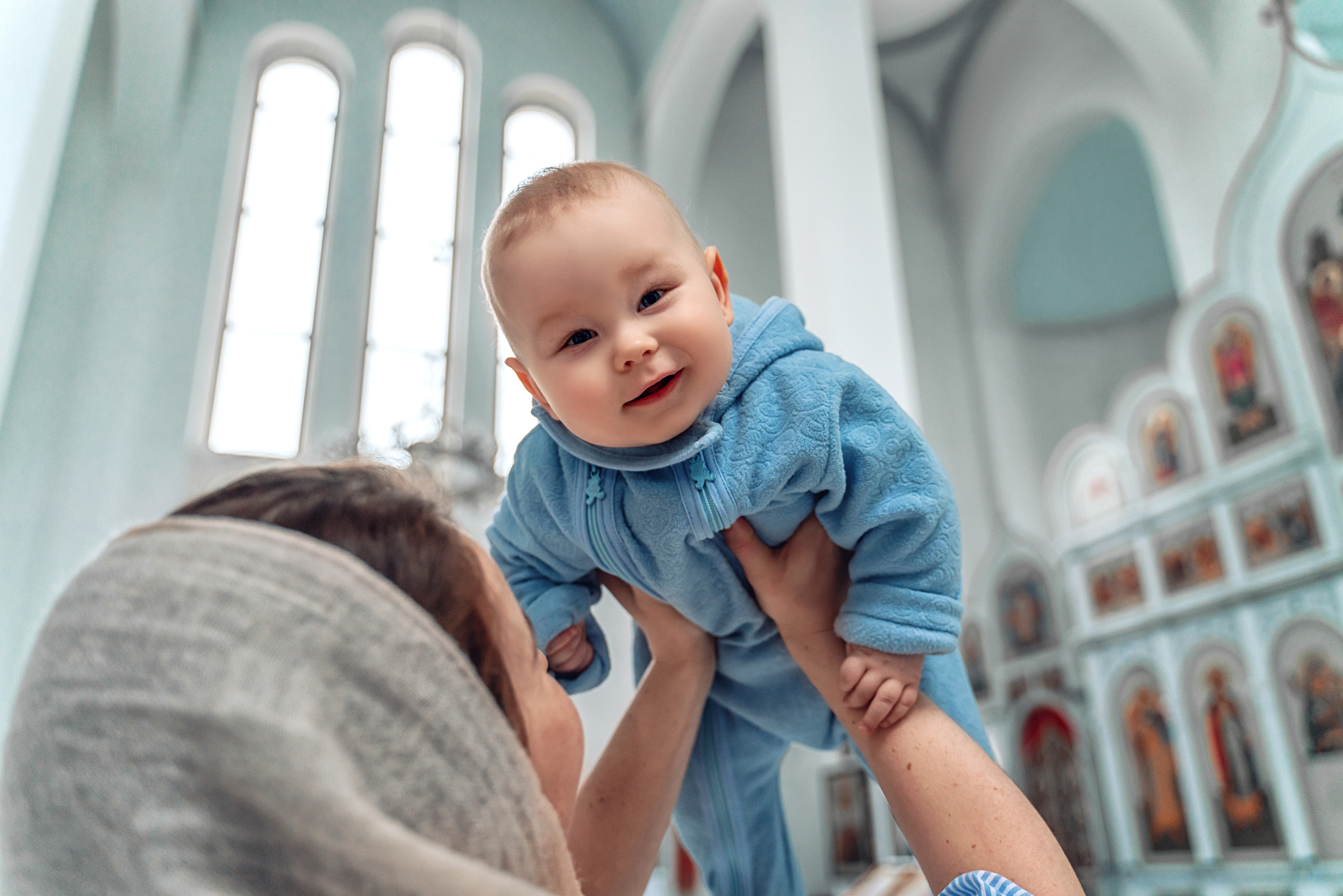 Фотограф на крещение Москва. Храм Архангела Михаила в Путилково. Фотограф \ Видеограф на Крещение, Венчание Москва| Семейные съемки