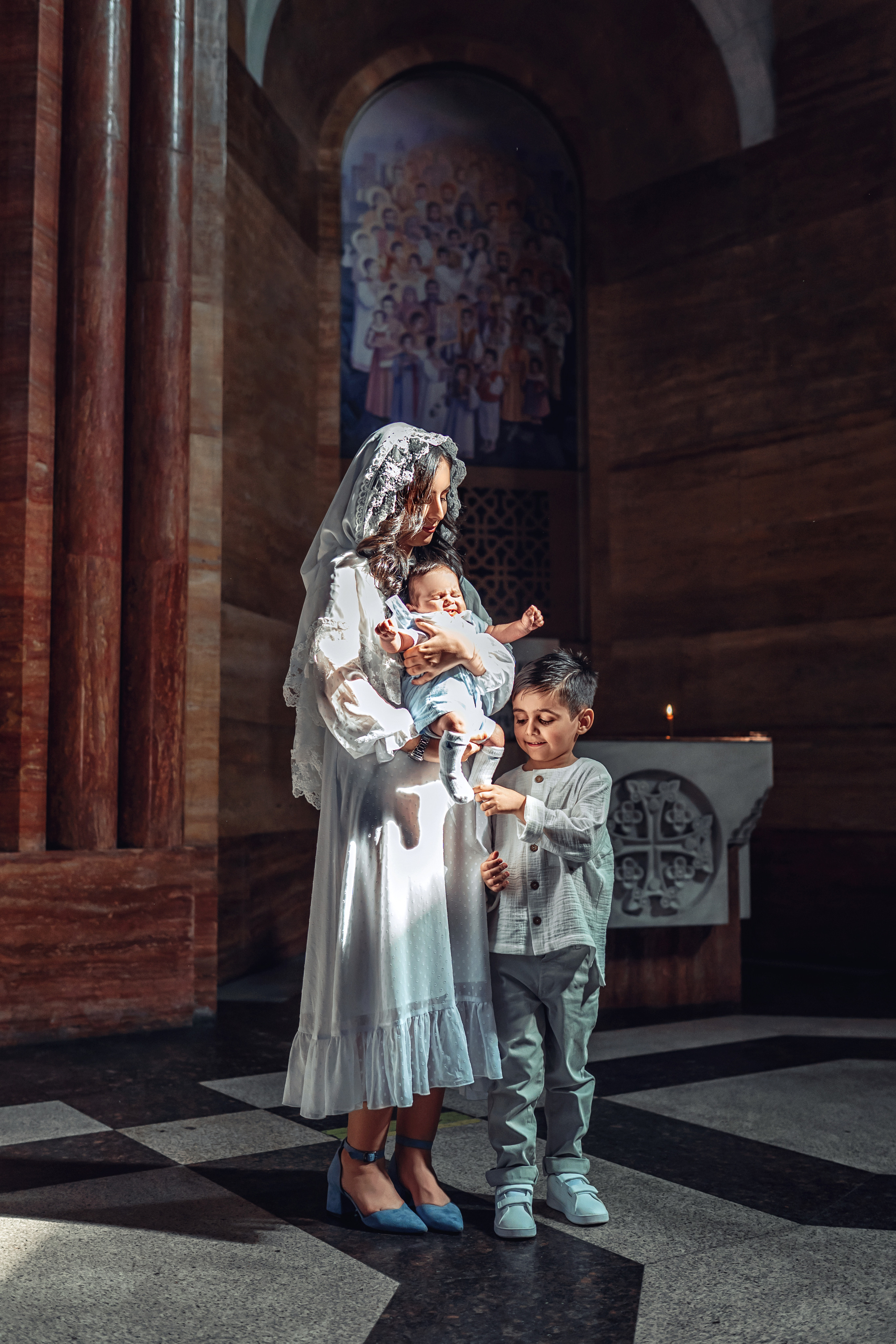 Фотограф на крещение Москва. Армянская церковь. Армянское крещение. Фотограф \ Видеограф на Крещение, Венчание Москва| Семейные съемки