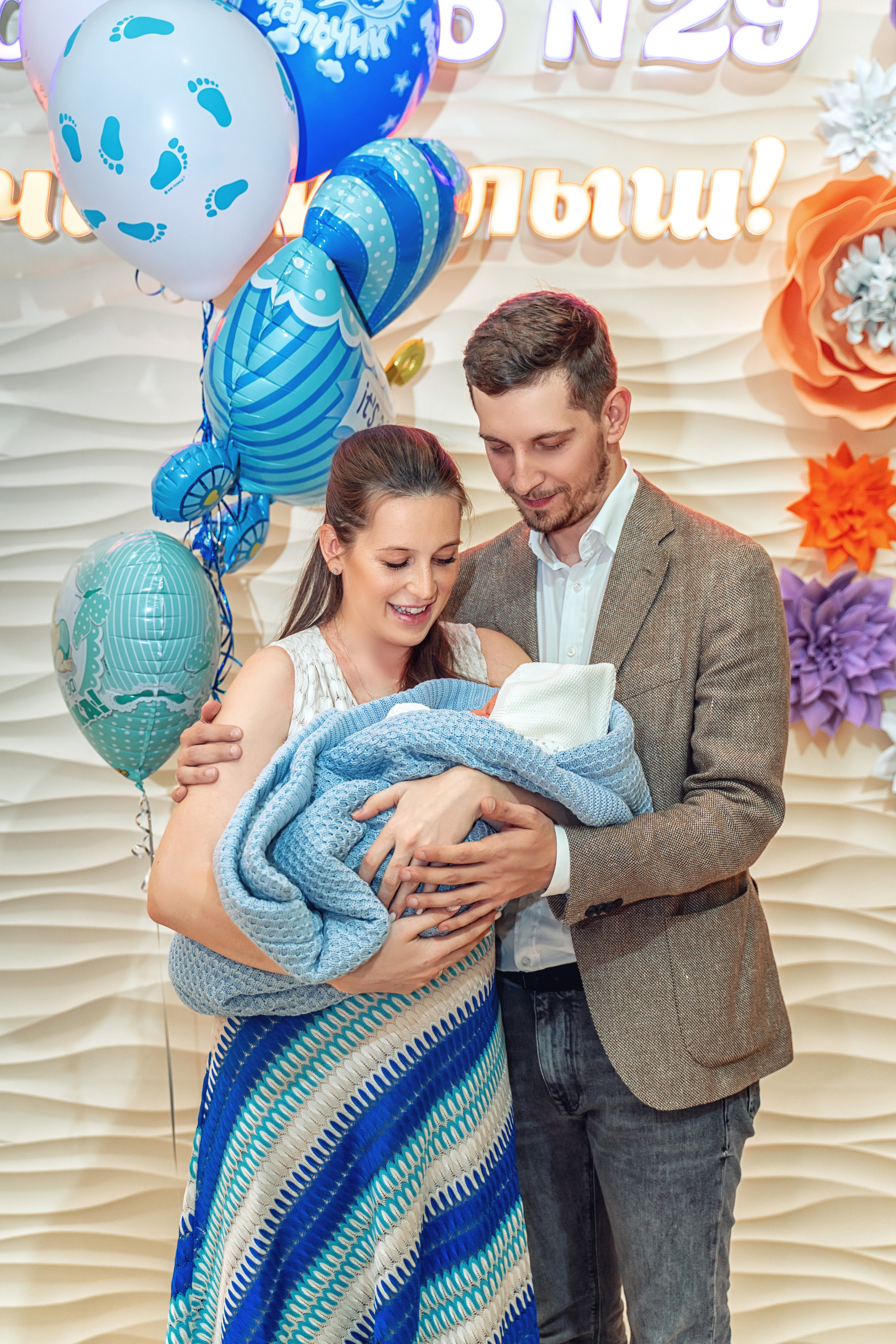 Выписка из роддома 29 им Н. Э. Баумана. Фотограф на выписку из роддома. Фотограф \ Видеограф на Крещение, Венчание Москва| Семейные съемки