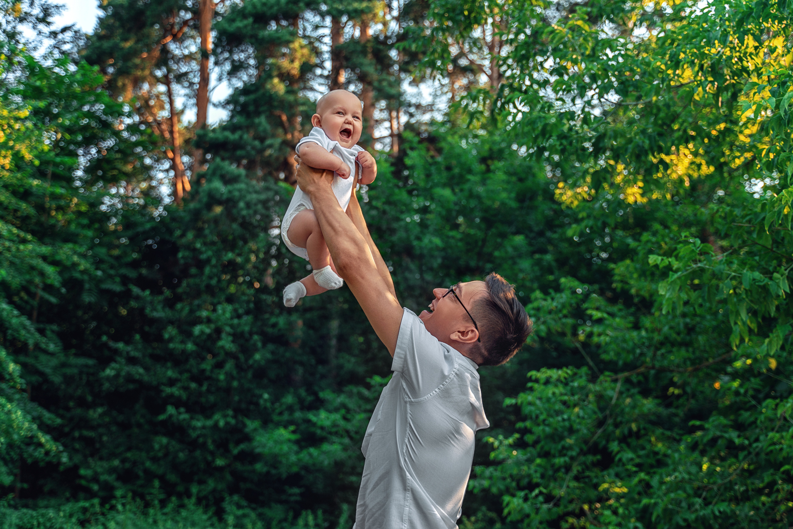 Прогулка в Сосновом бору. Фотограф \ Видеограф на Крещение, Венчание Москва| Семейные съемки