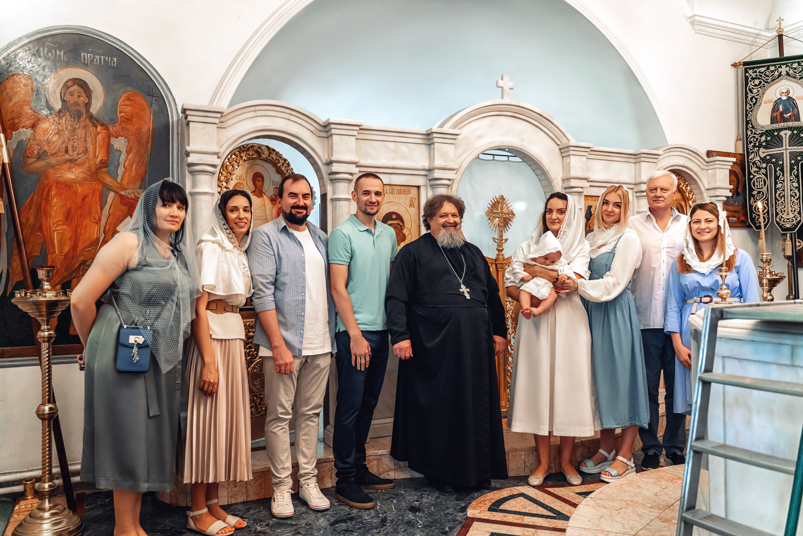 Фотограф на крещение Москва. Храм Божией матери в Царицино. Фотограф \ Видеограф на Крещение, Венчание Москва| Семейные съемки