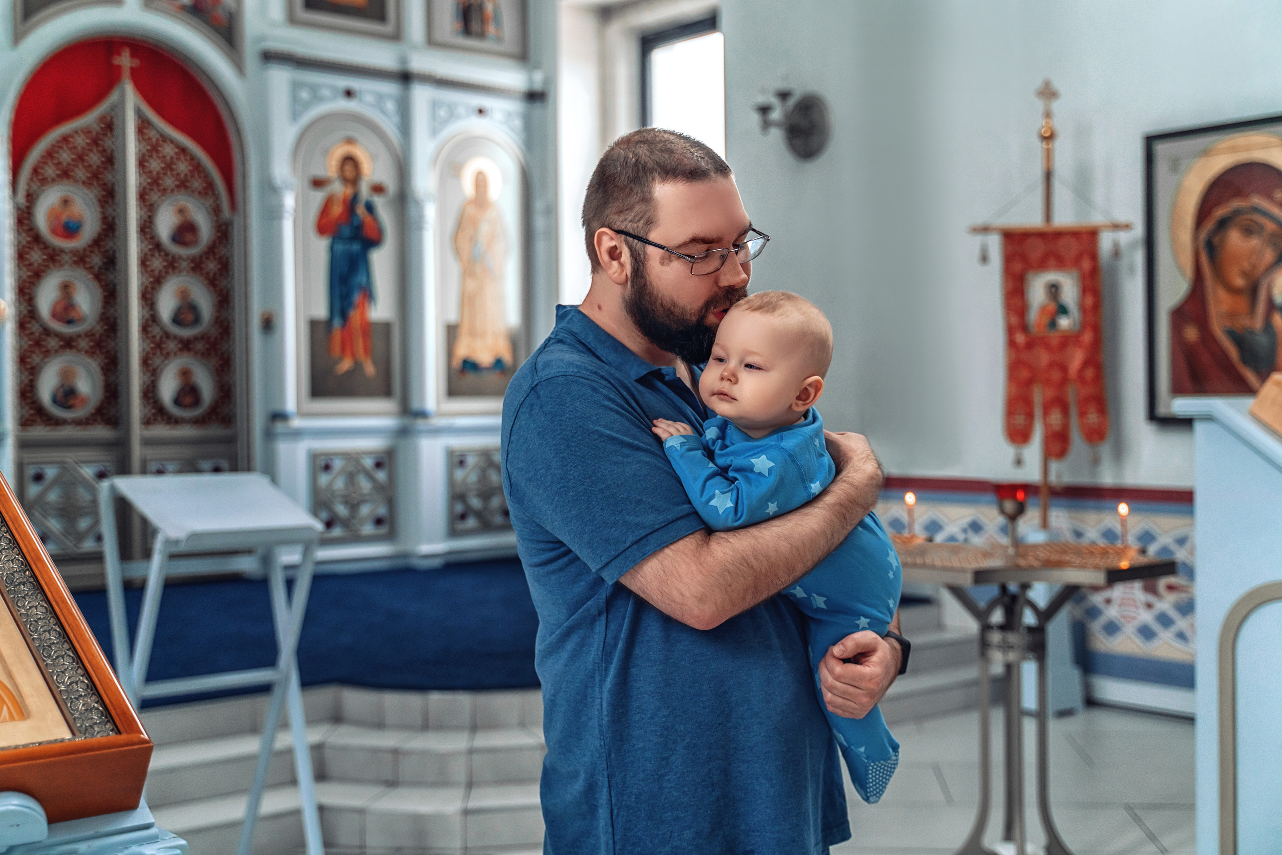 Фотограф на крещение Москва. Храм Архангела Михаила в Путилково. Фотограф \ Видеограф на Крещение, Венчание Москва| Семейные съемки