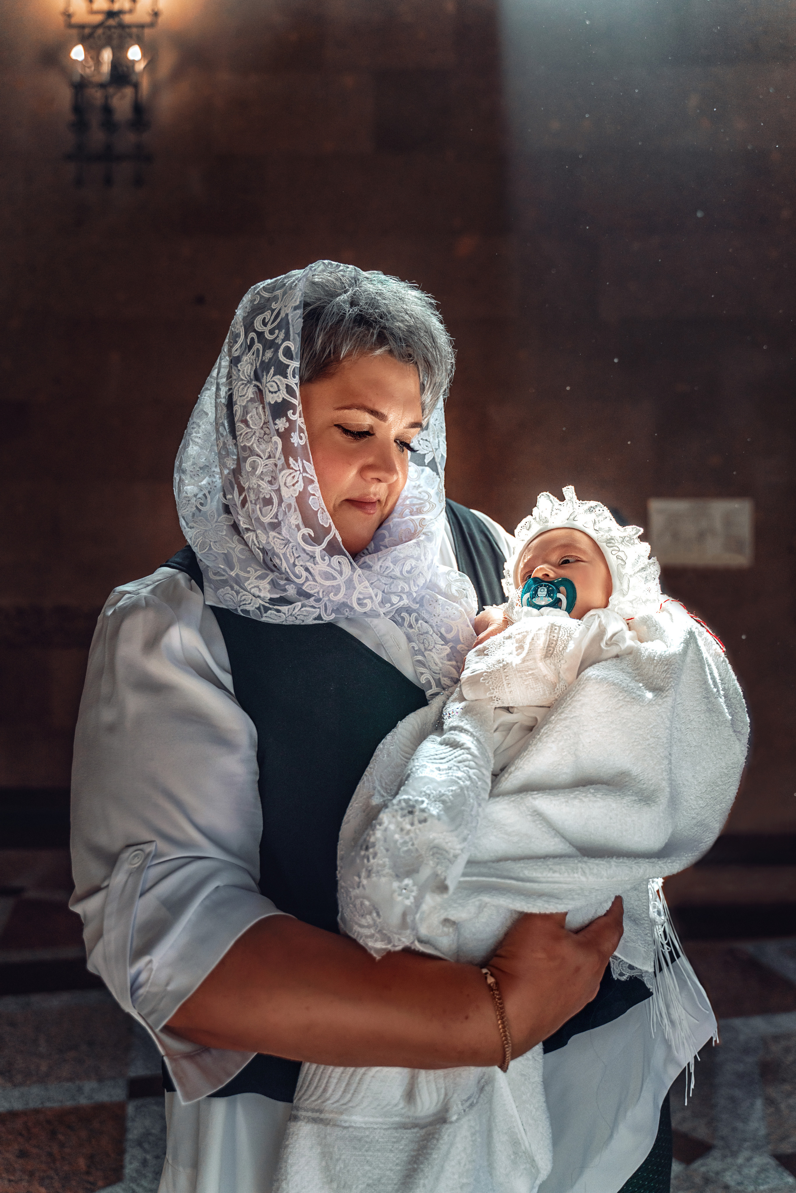 Фотограф на крещение Москва. Армянская церковь. Армянское крещение. Фотограф \ Видеограф на Крещение, Венчание Москва| Семейные съемки