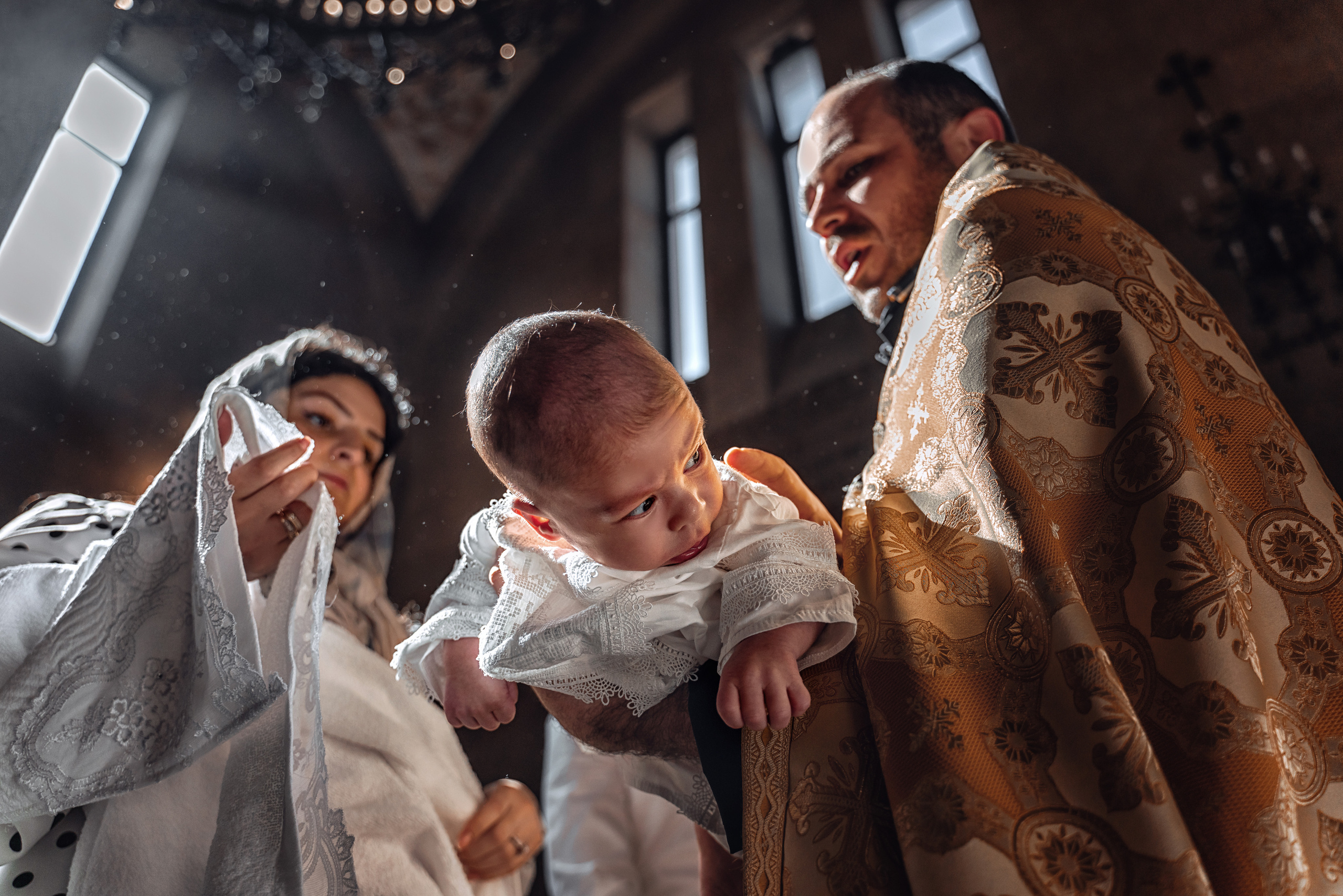 Фотограф на крещение Москва. Армянская церковь. Армянское крещение. Фотограф \ Видеограф на Крещение, Венчание Москва| Семейные съемки