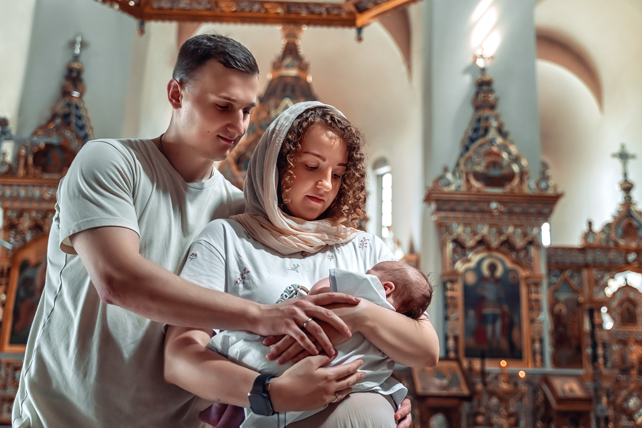 Фотограф на крещение ребенка Москва. Храм Александра Невского МГИМО. Фотограф \ Видеограф на Крещение, Венчание Москва| Семейные съемки