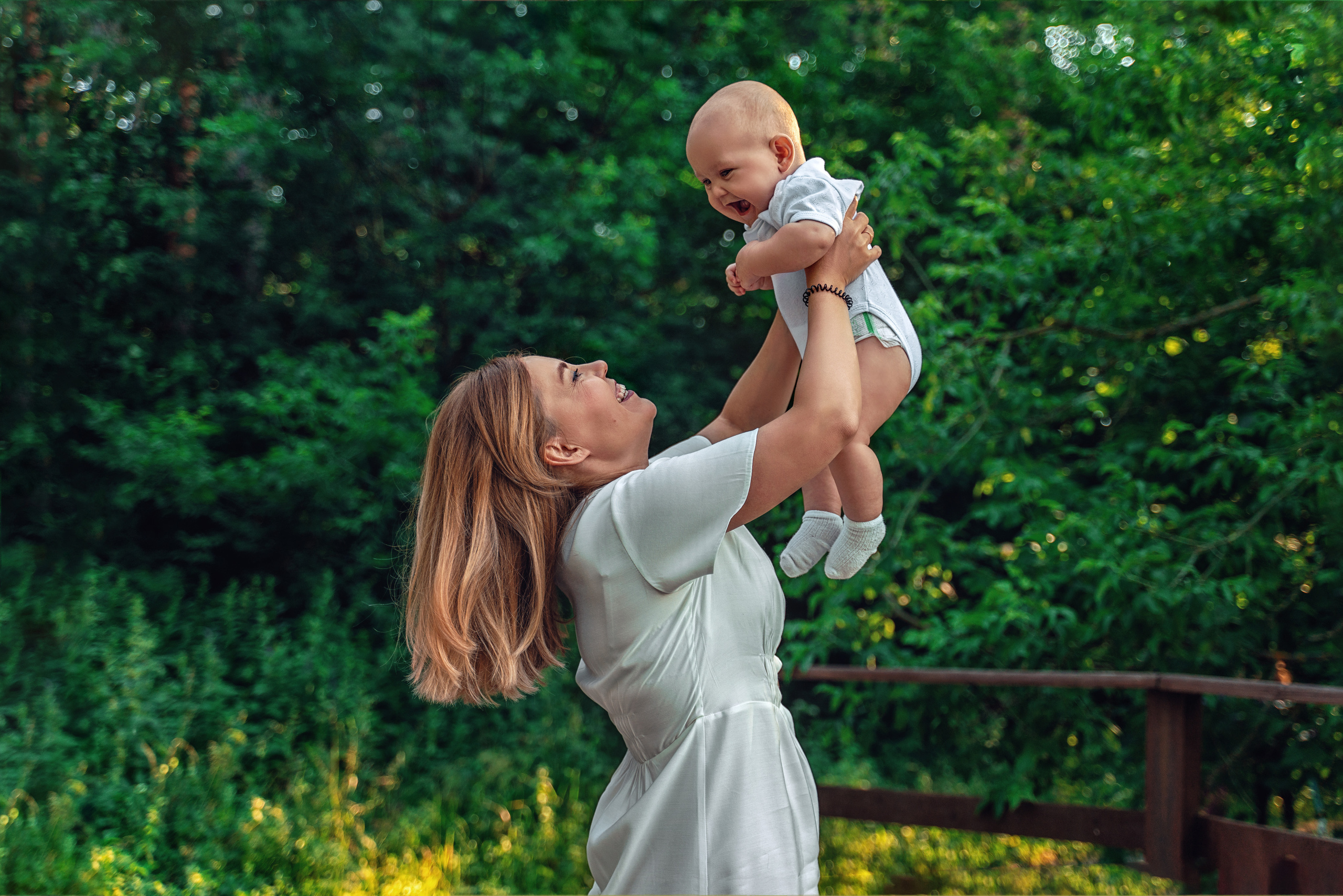 Прогулка в Сосновом бору. Фотограф \ Видеограф на Крещение, Венчание Москва| Семейные съемки