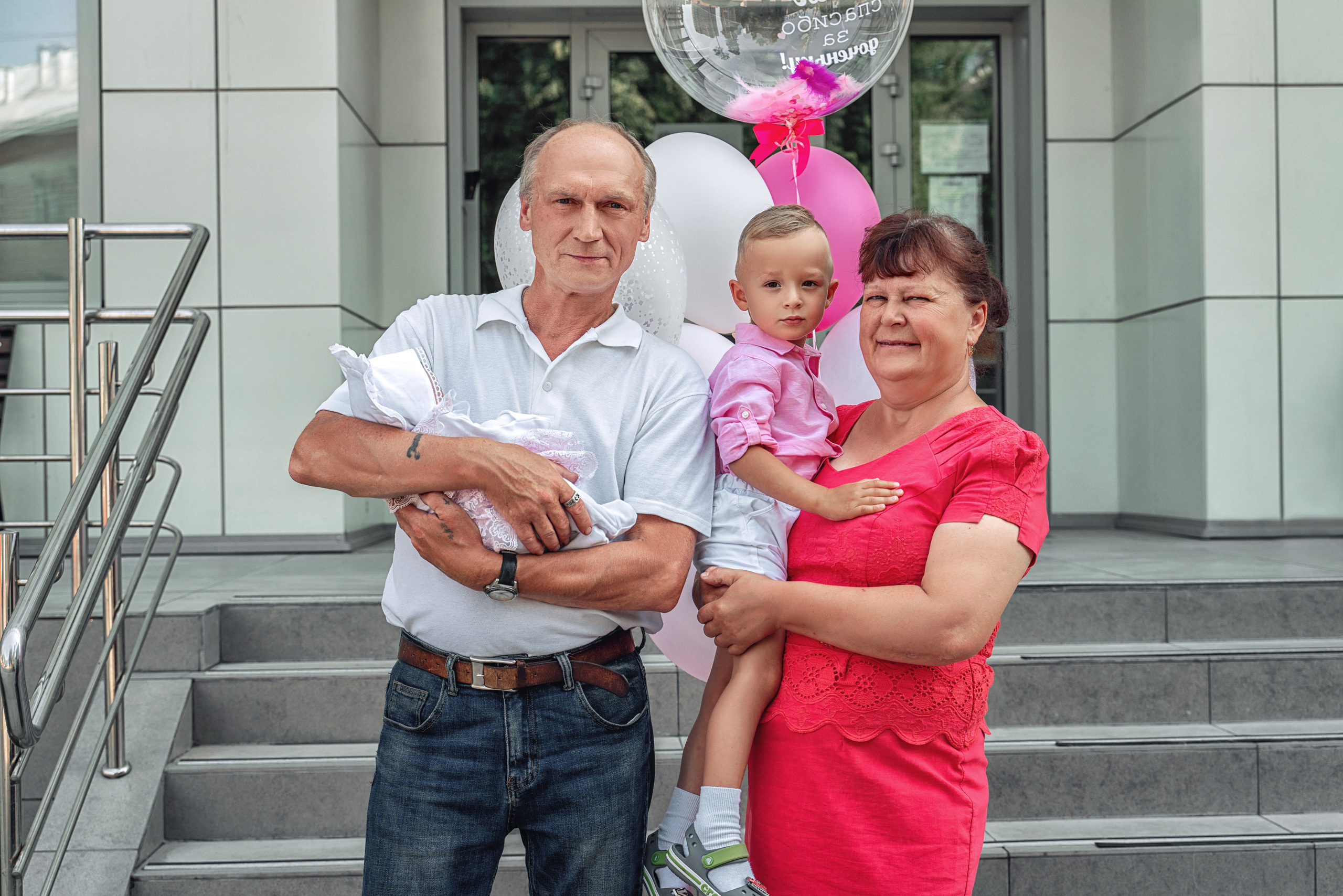 Выписка из роддома Раменское. Фотограф \ Видеограф на Крещение, Венчание Москва| Семейные съемки