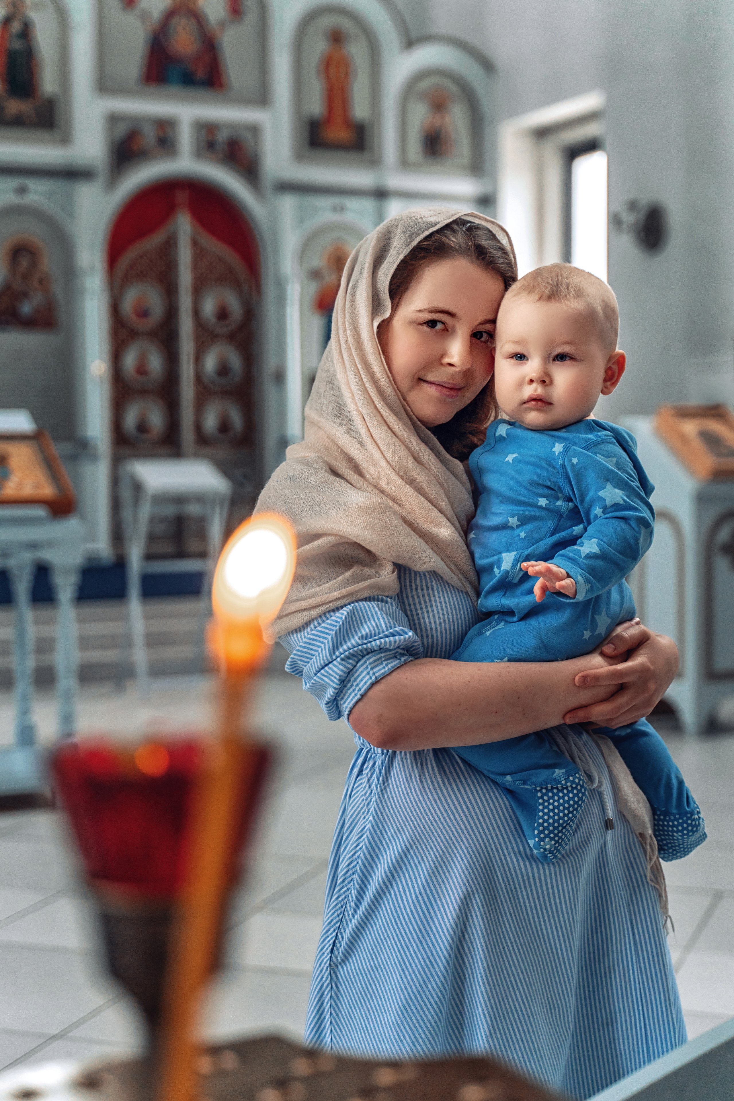Фотограф на крещение Москва. Храм Архангела Михаила в Путилково. Фотограф \ Видеограф на Крещение, Венчание Москва| Семейные съемки