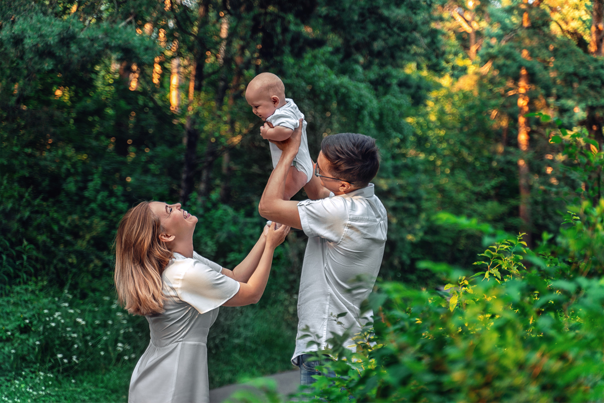 Прогулка в Сосновом бору. Фотограф \ Видеограф на Крещение, Венчание Москва| Семейные съемки