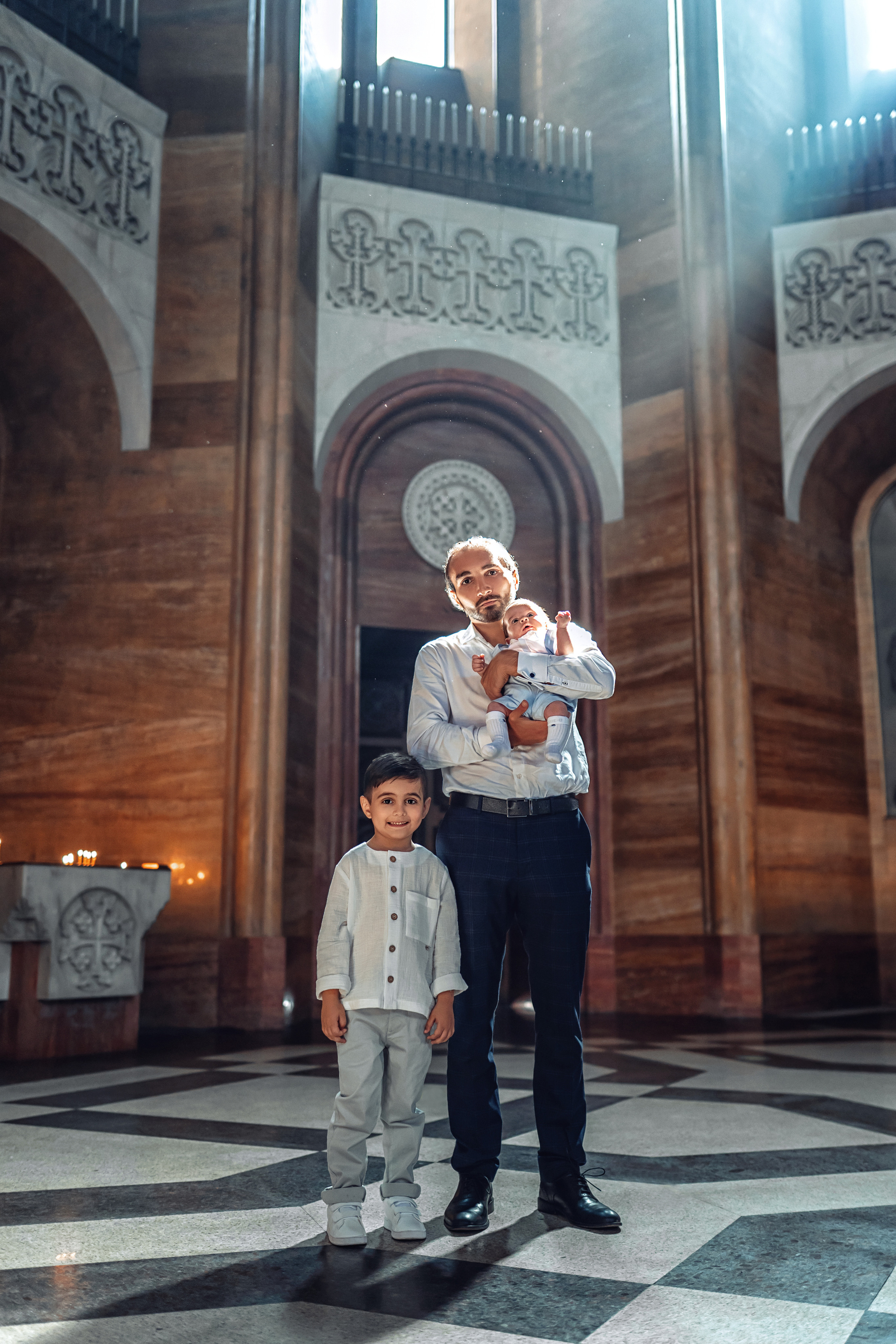 Фотограф на крещение Москва. Армянская церковь. Армянское крещение. Фотограф \ Видеограф на Крещение, Венчание Москва| Семейные съемки