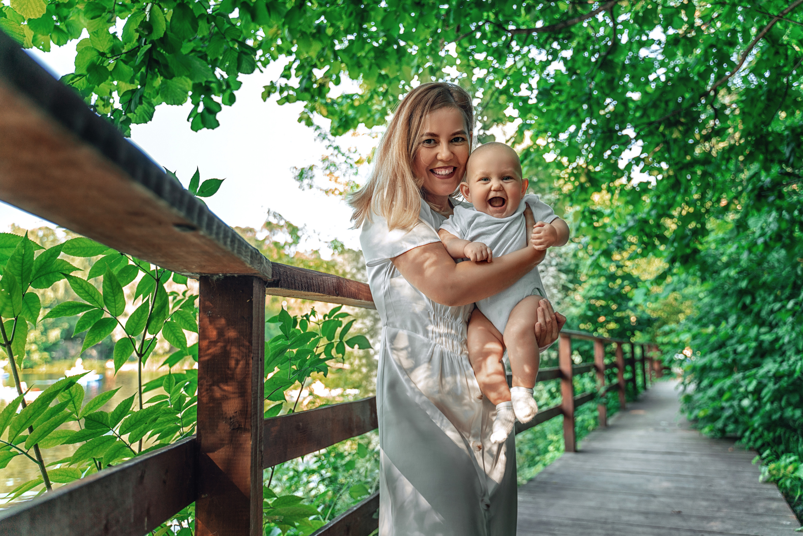 Прогулка в Сосновом бору. Фотограф \ Видеограф на Крещение, Венчание Москва| Семейные съемки